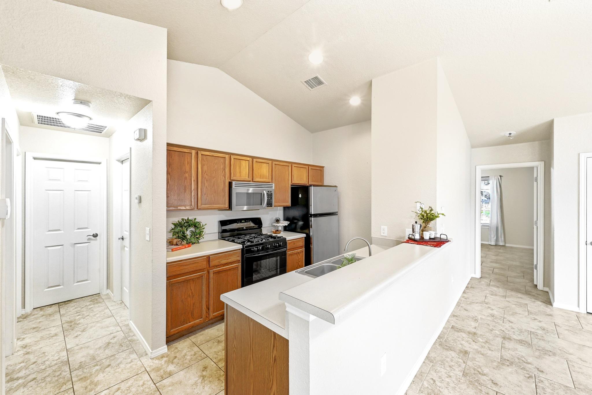 186 Prairie Springs Loop Property Photo 11