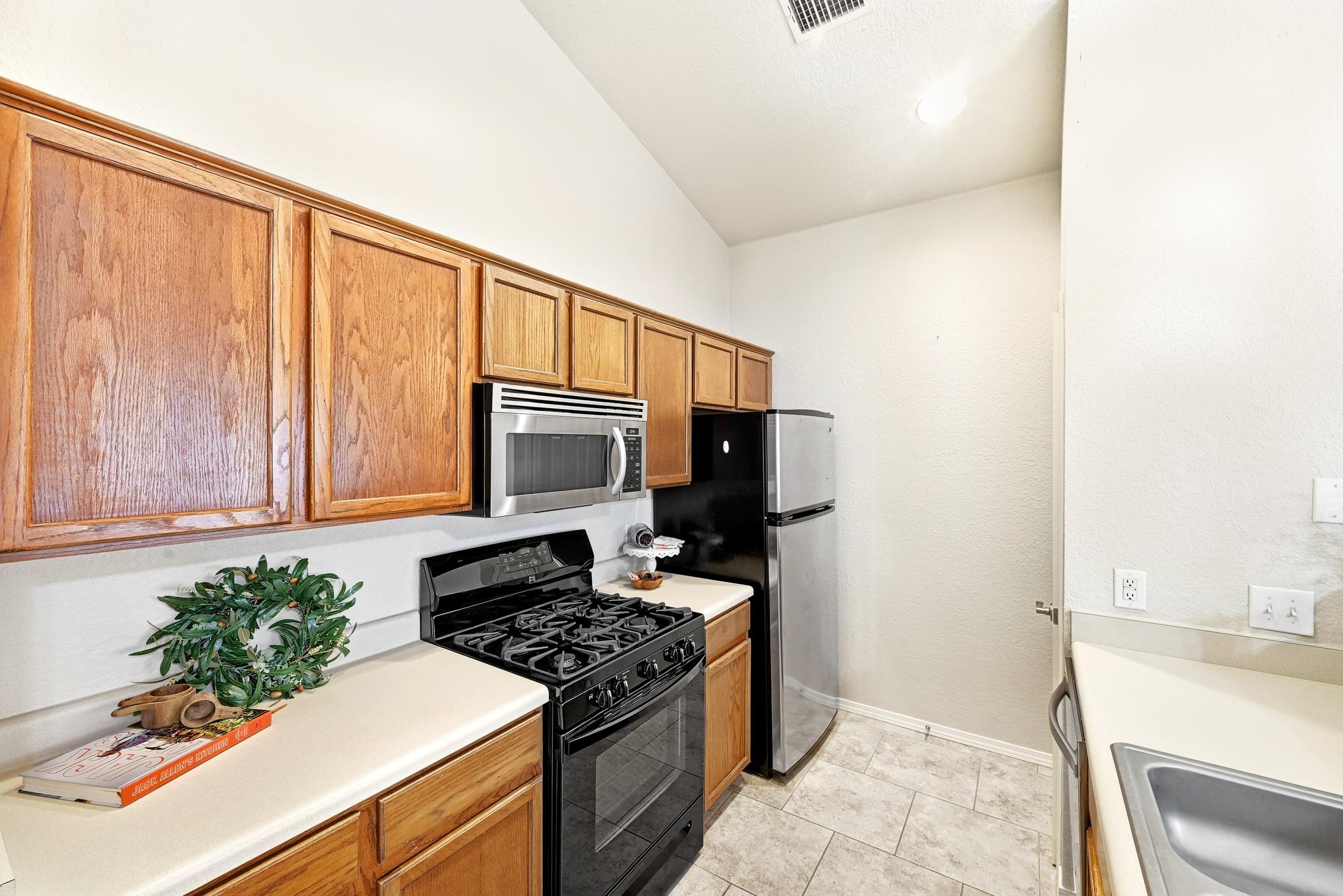 186 Prairie Springs Loop Property Photo 12