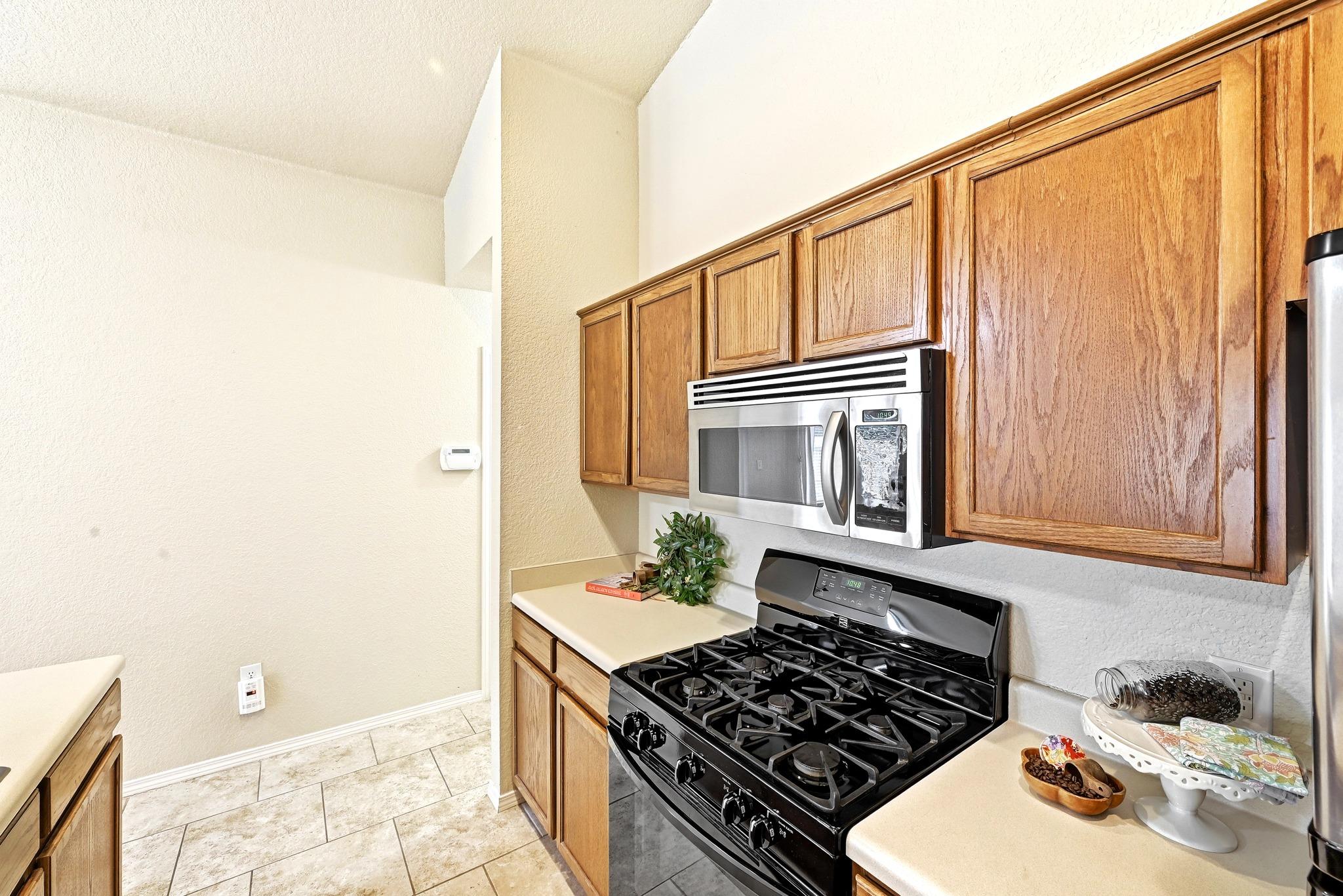 186 Prairie Springs Loop Property Photo 15