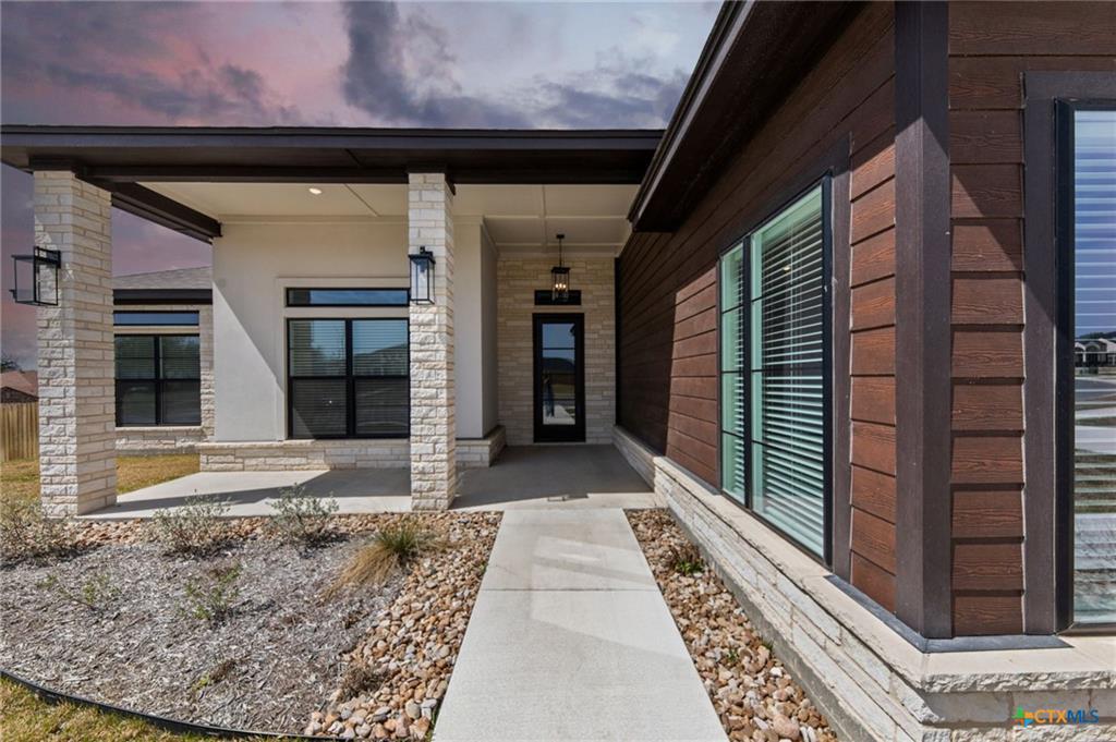 5607 Lone Ranger Ct Property Photo