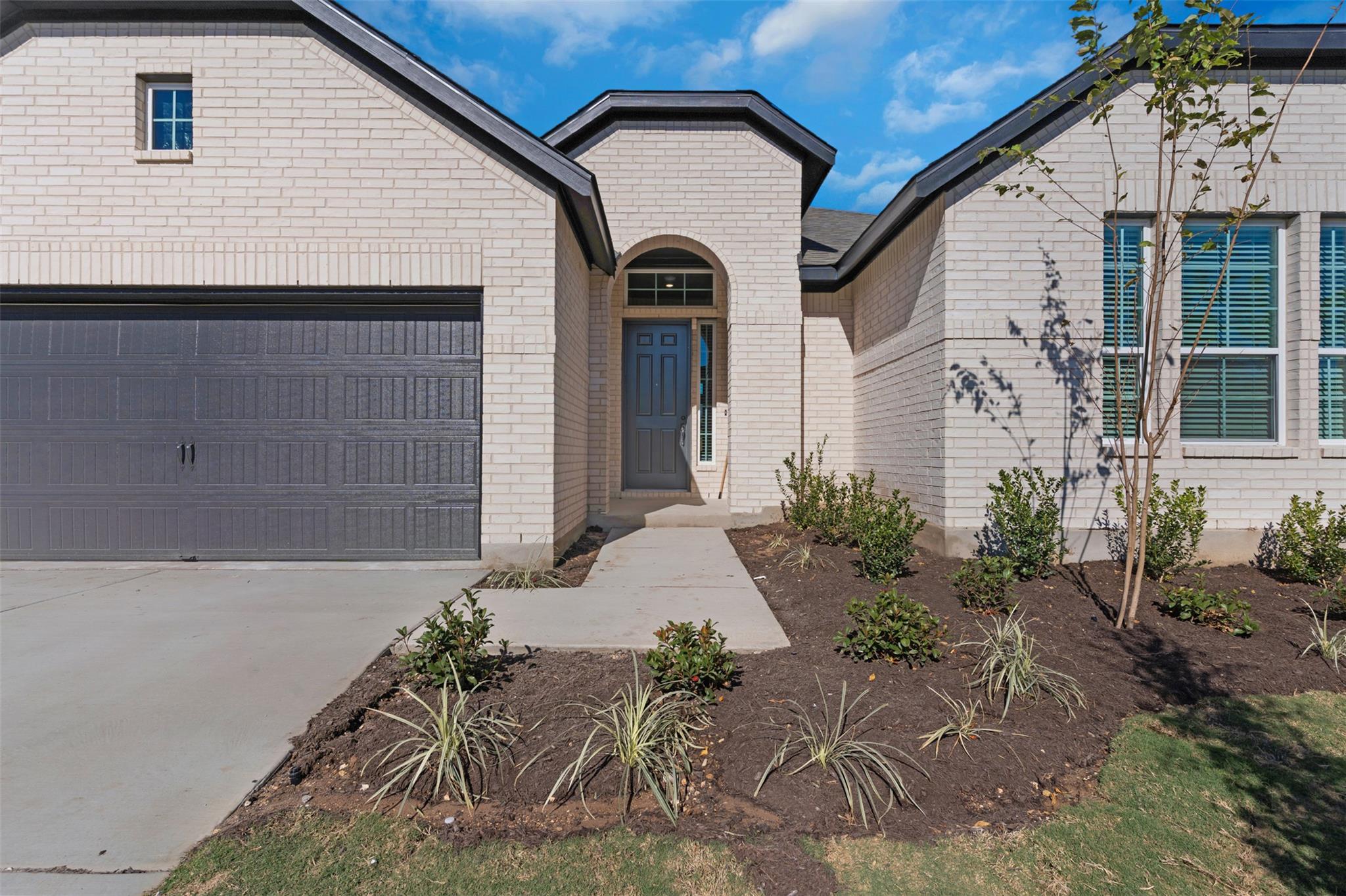 328 Ridgewell Loop Property Photo 2