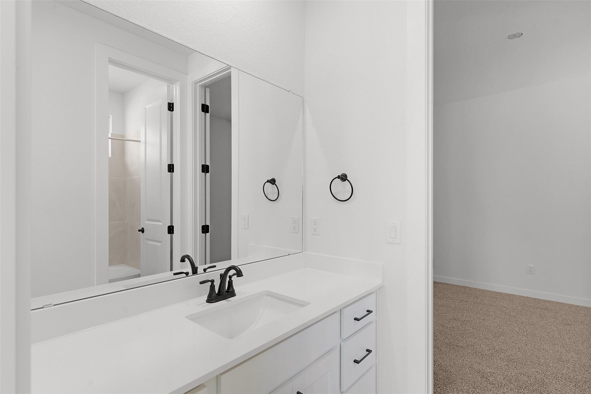 328 Ridgewell Loop Property Photo 6