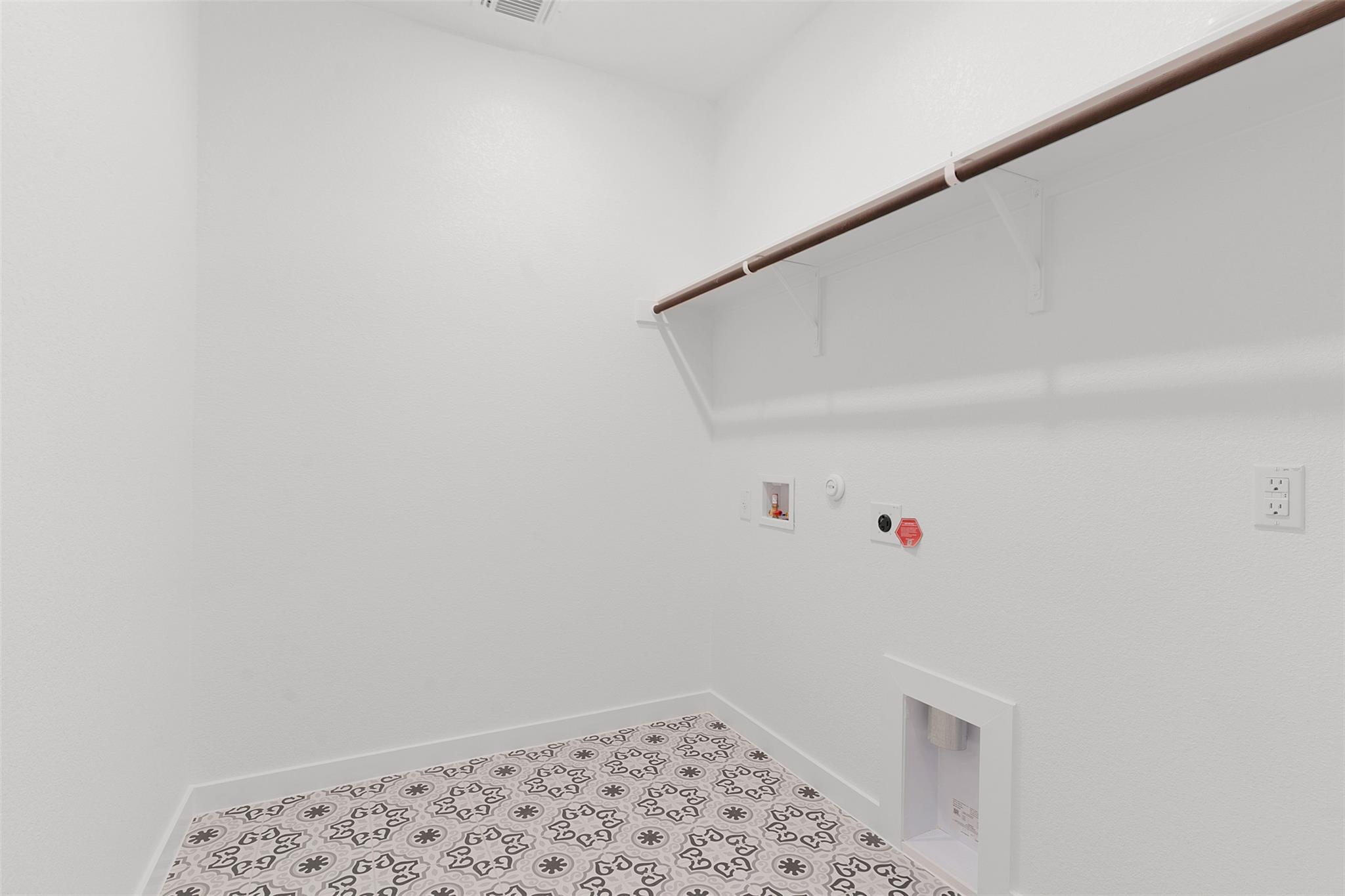 328 Ridgewell Loop Property Photo 9