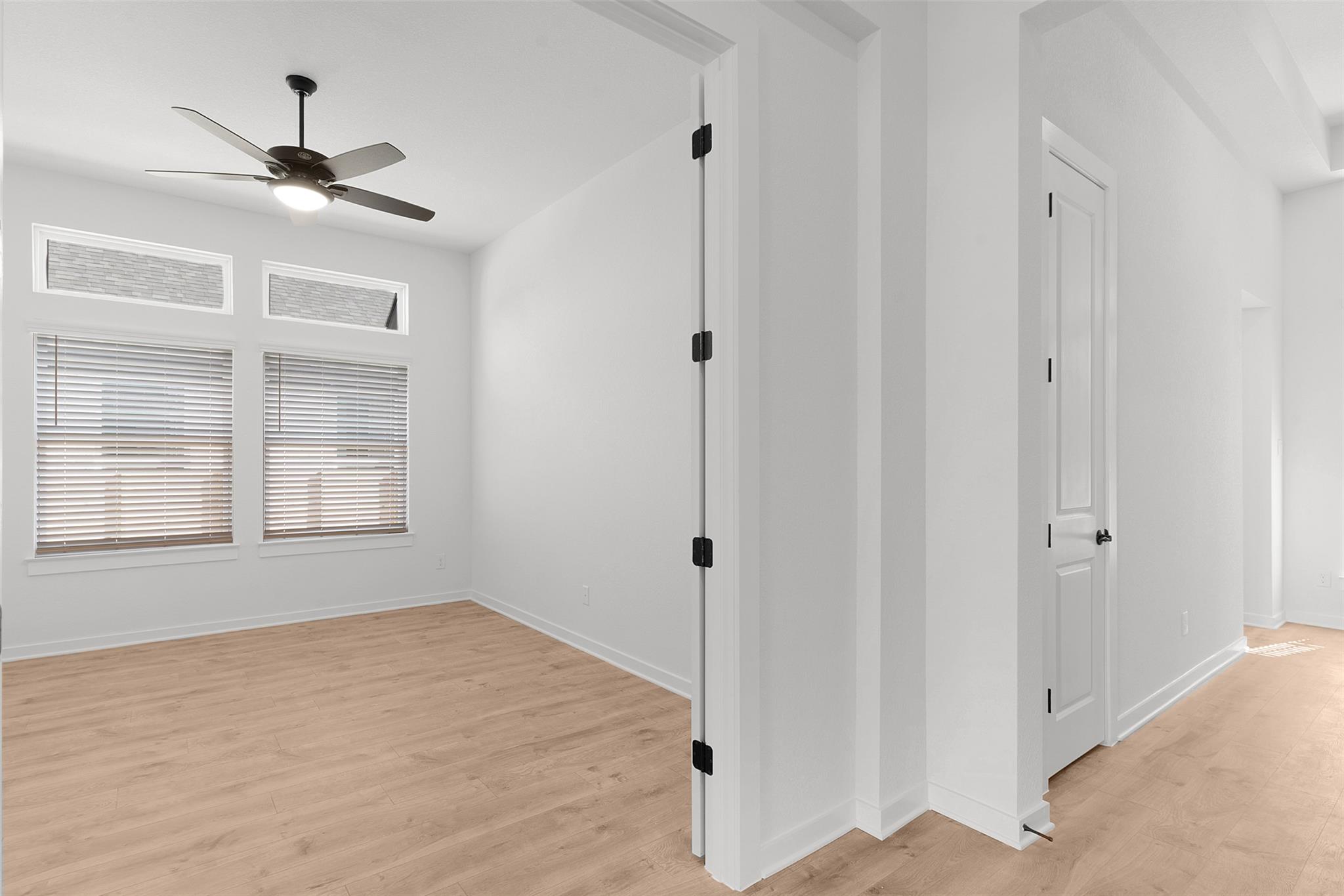 328 Ridgewell Loop Property Photo 10