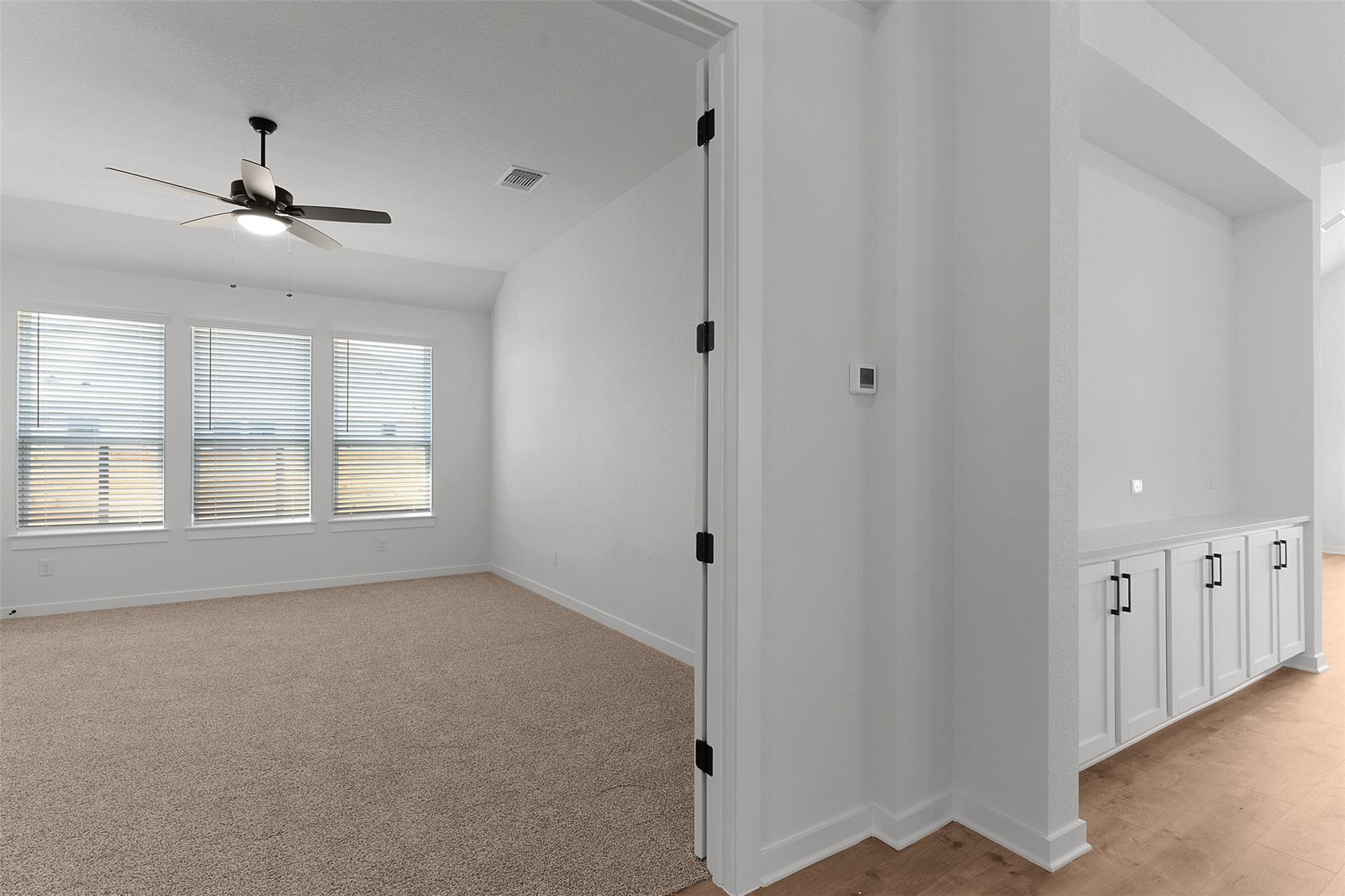 328 Ridgewell Loop Property Photo 11