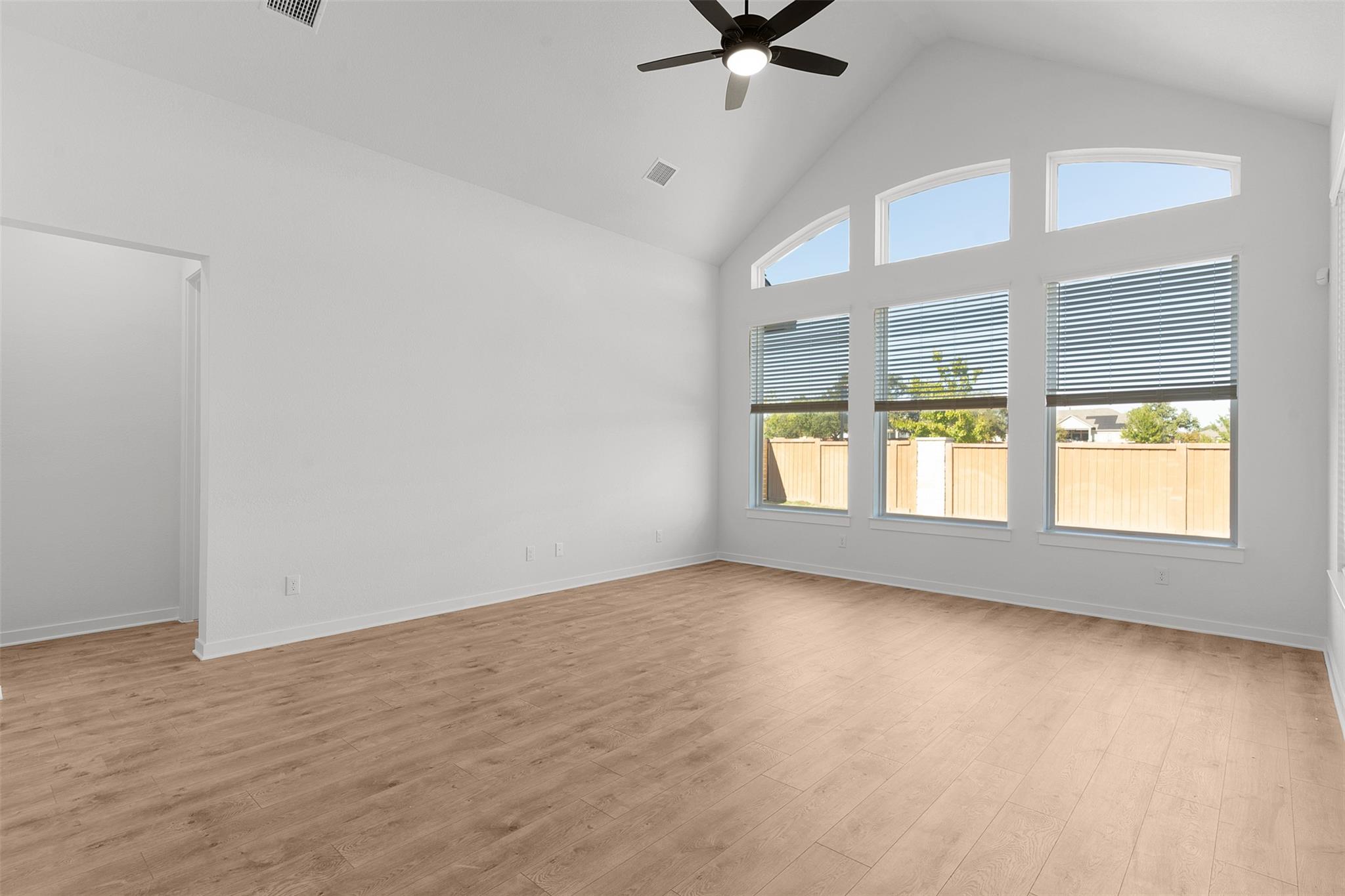 328 Ridgewell Loop Property Photo 15