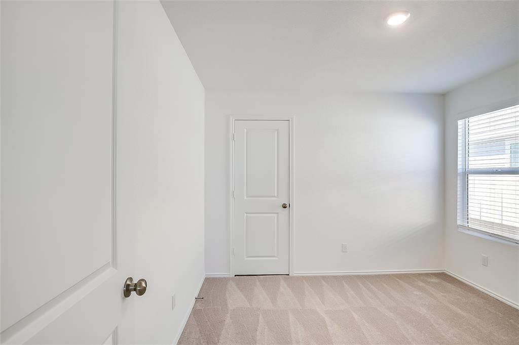 1133 Largemouth Ln Property Photo 11