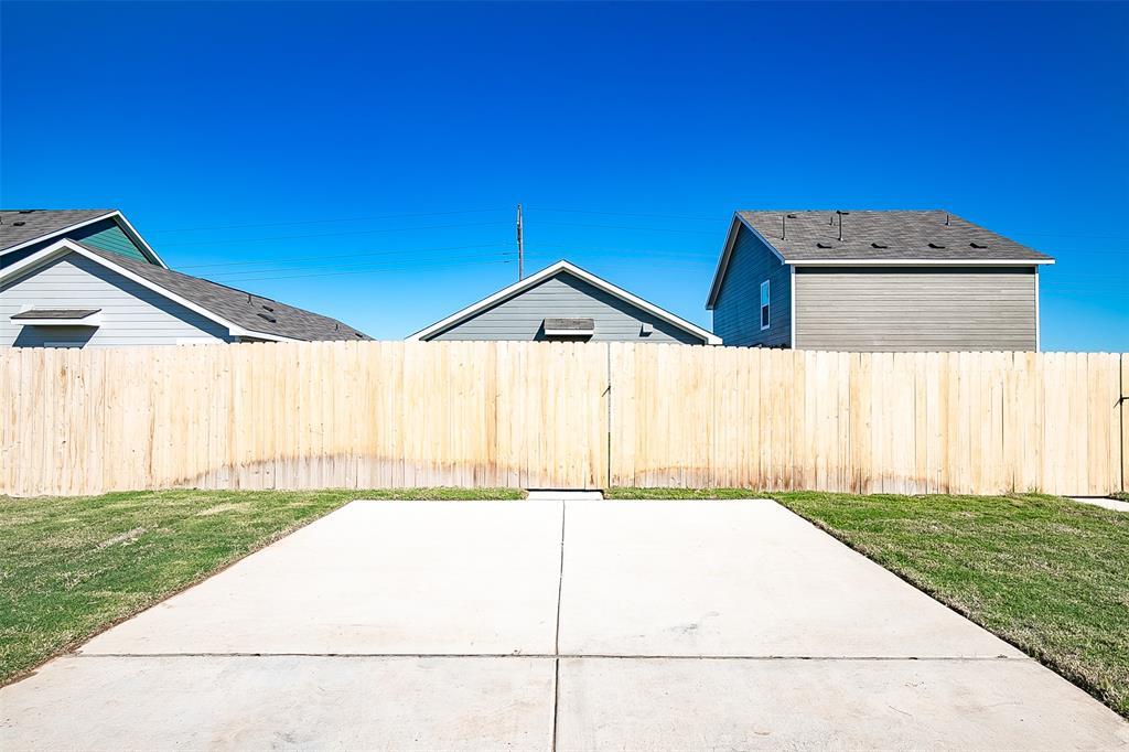 1133 Largemouth Ln Property Photo 15