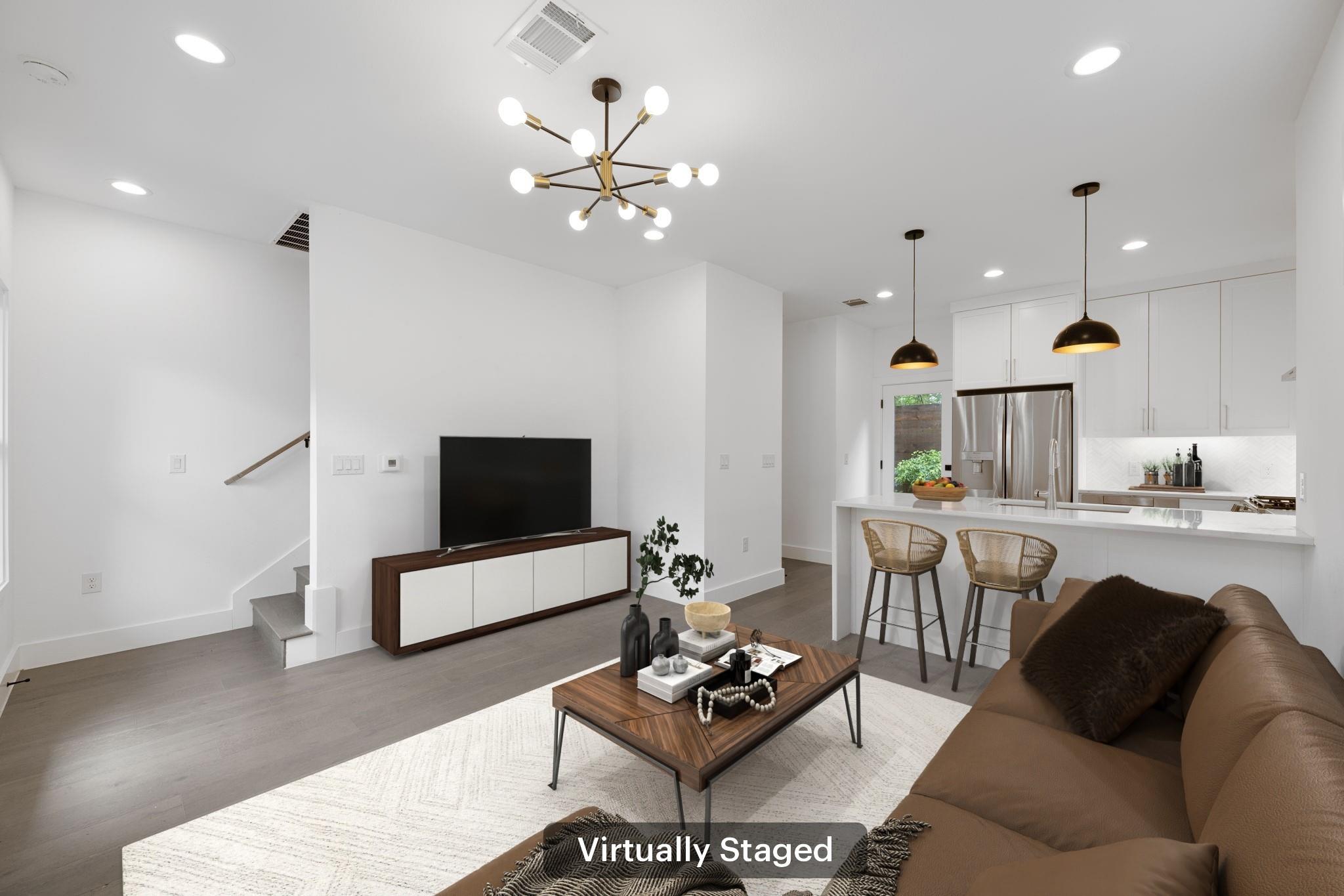 1204 W 51st St #2 Property Photo 9