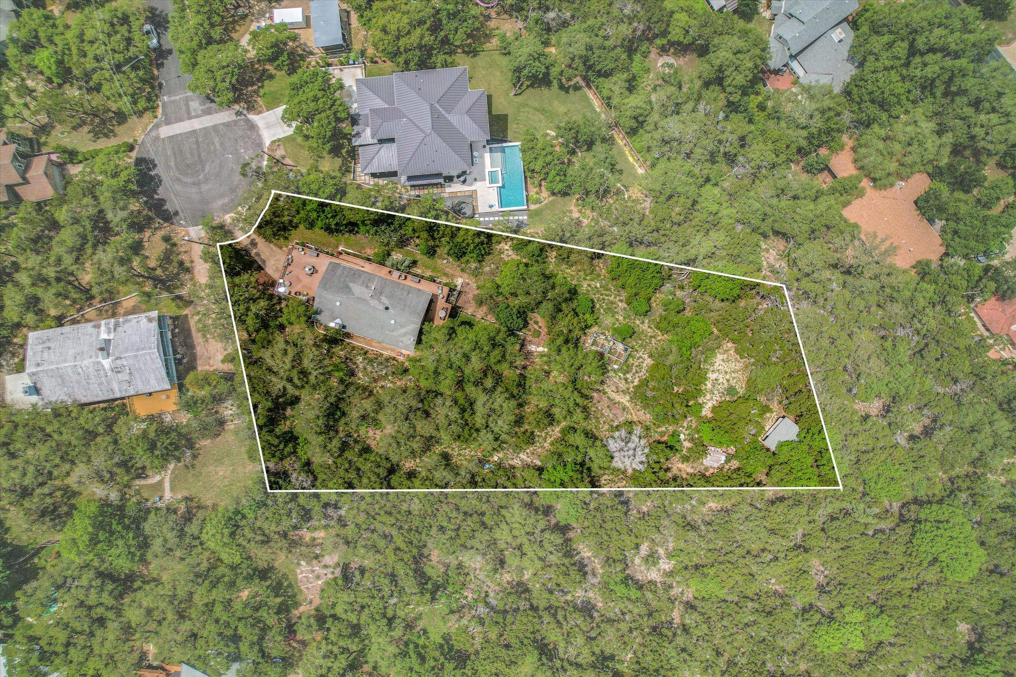 5500 Blueridge Ct Property Photo 2