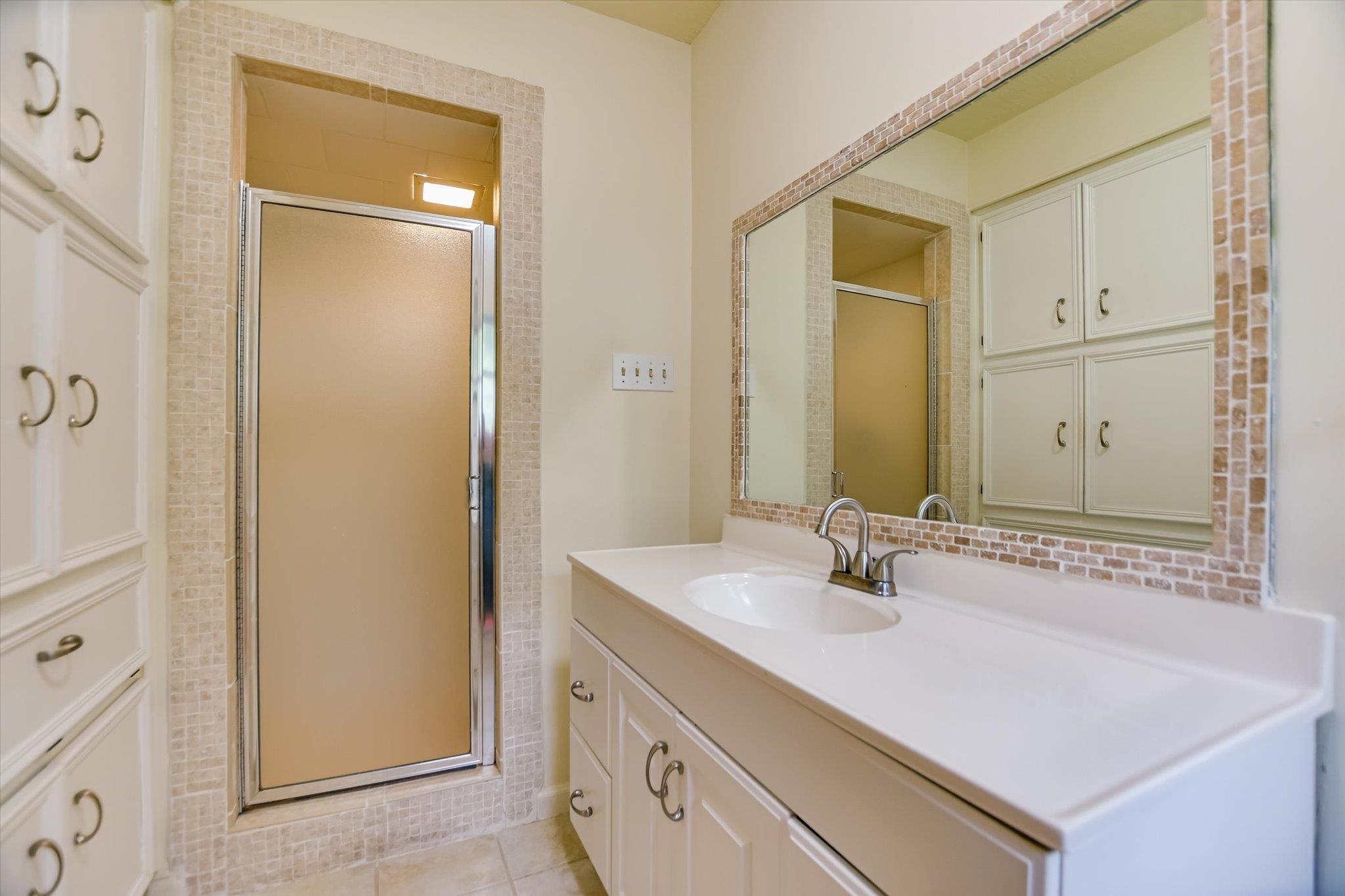5500 Blueridge Ct Property Photo 19