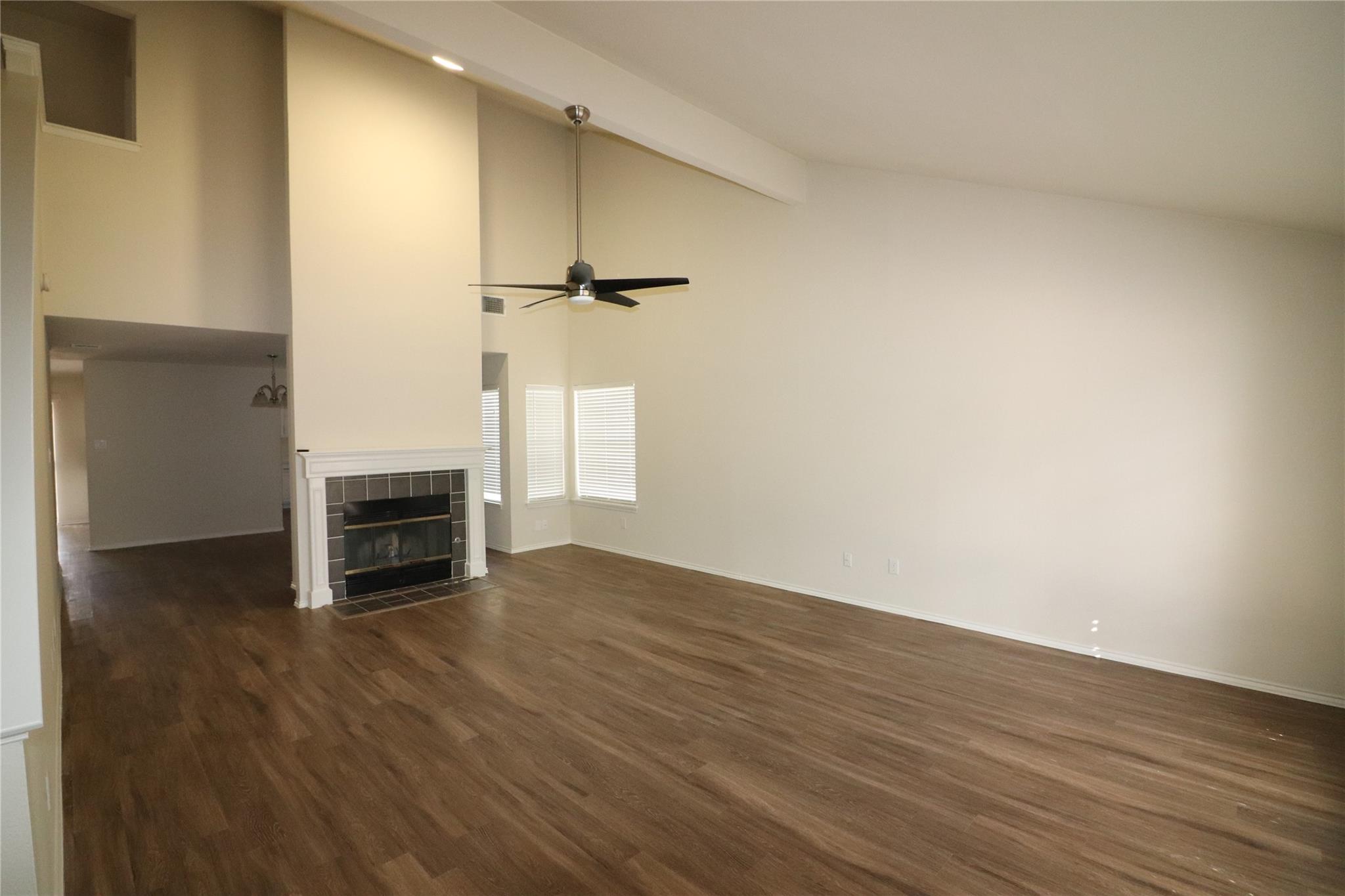 6606 Shiner St Property Photo 2