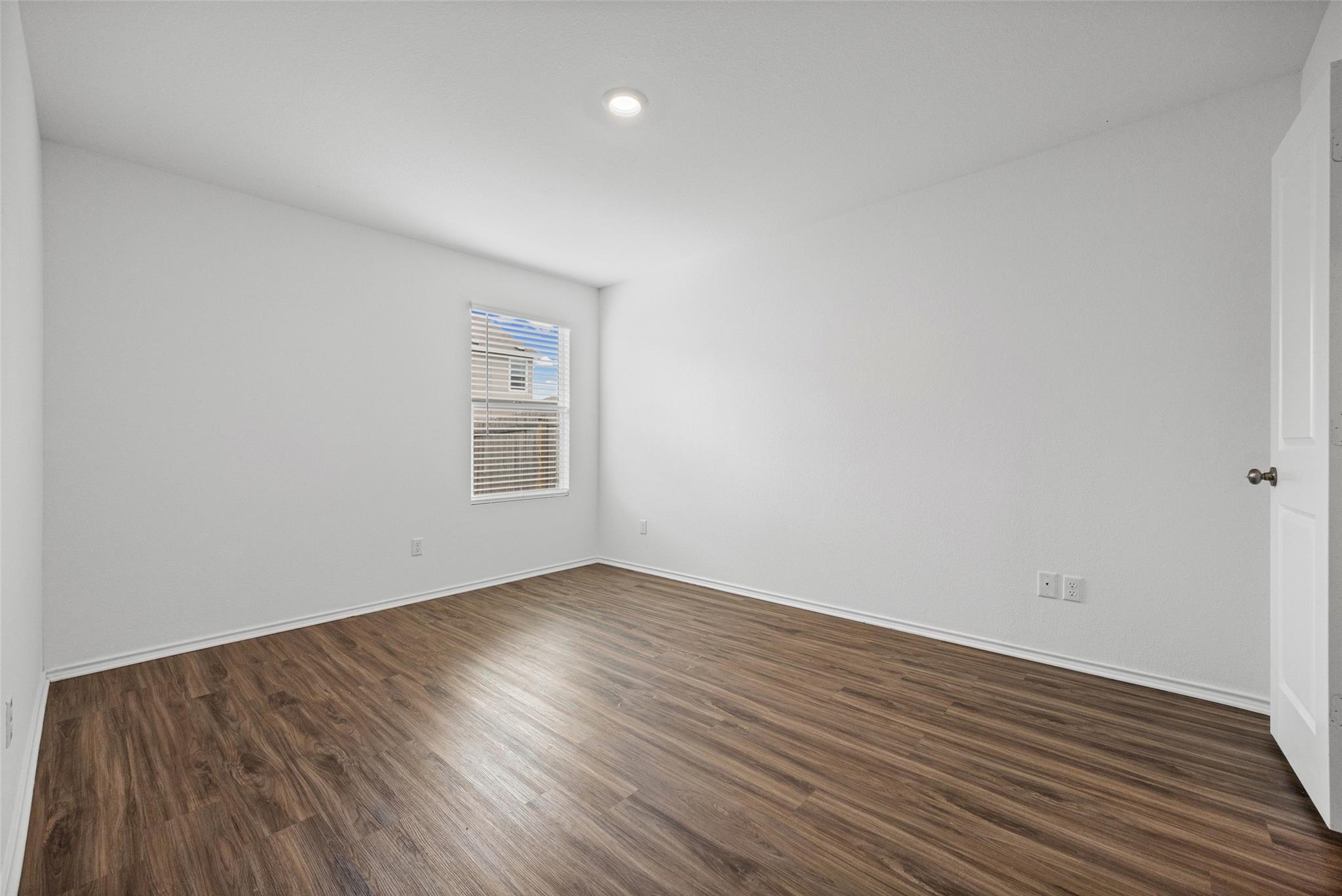 364 Gabbro Gdns Property Photo 12