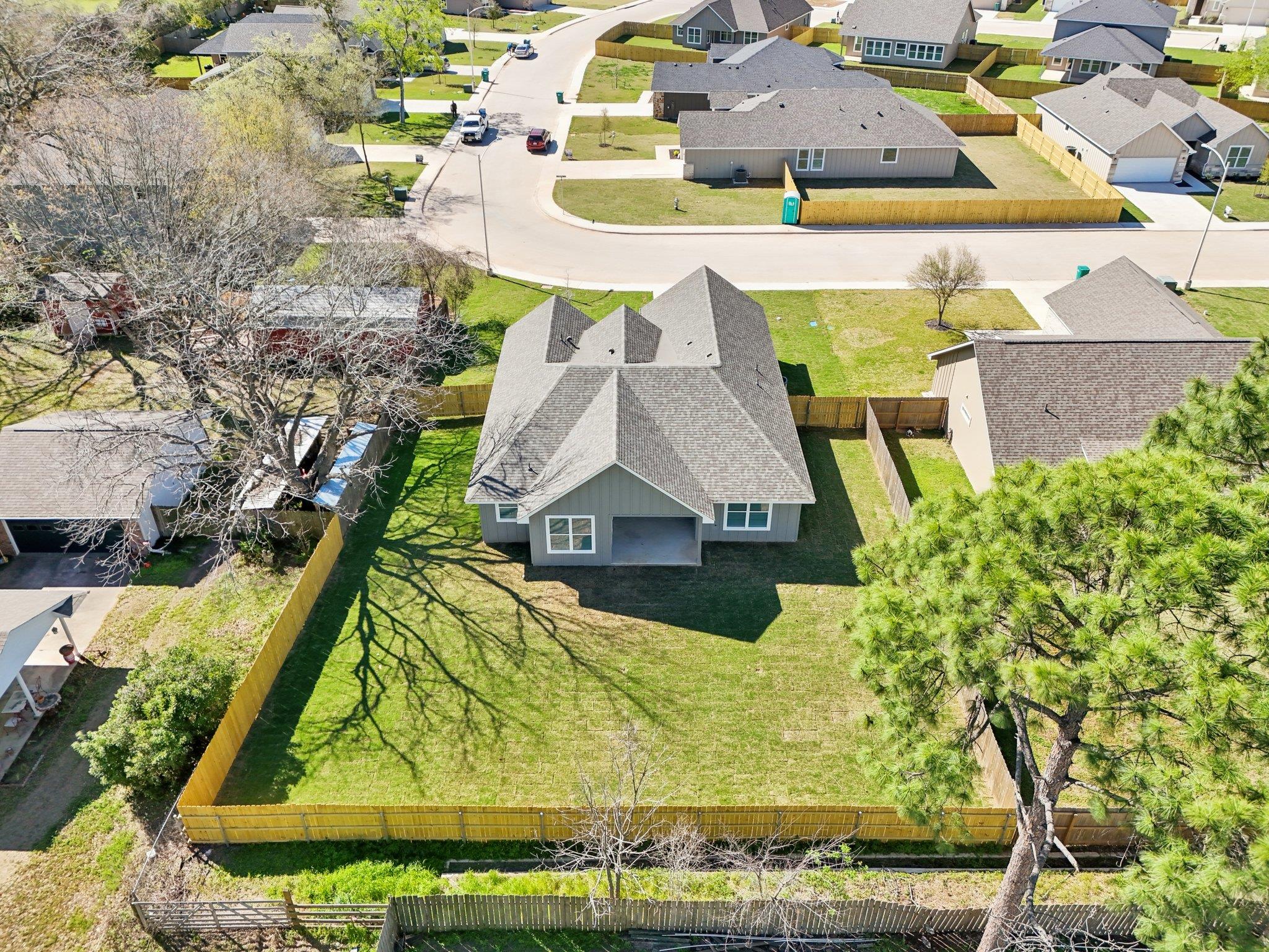 129 Callie St Property Photo 4