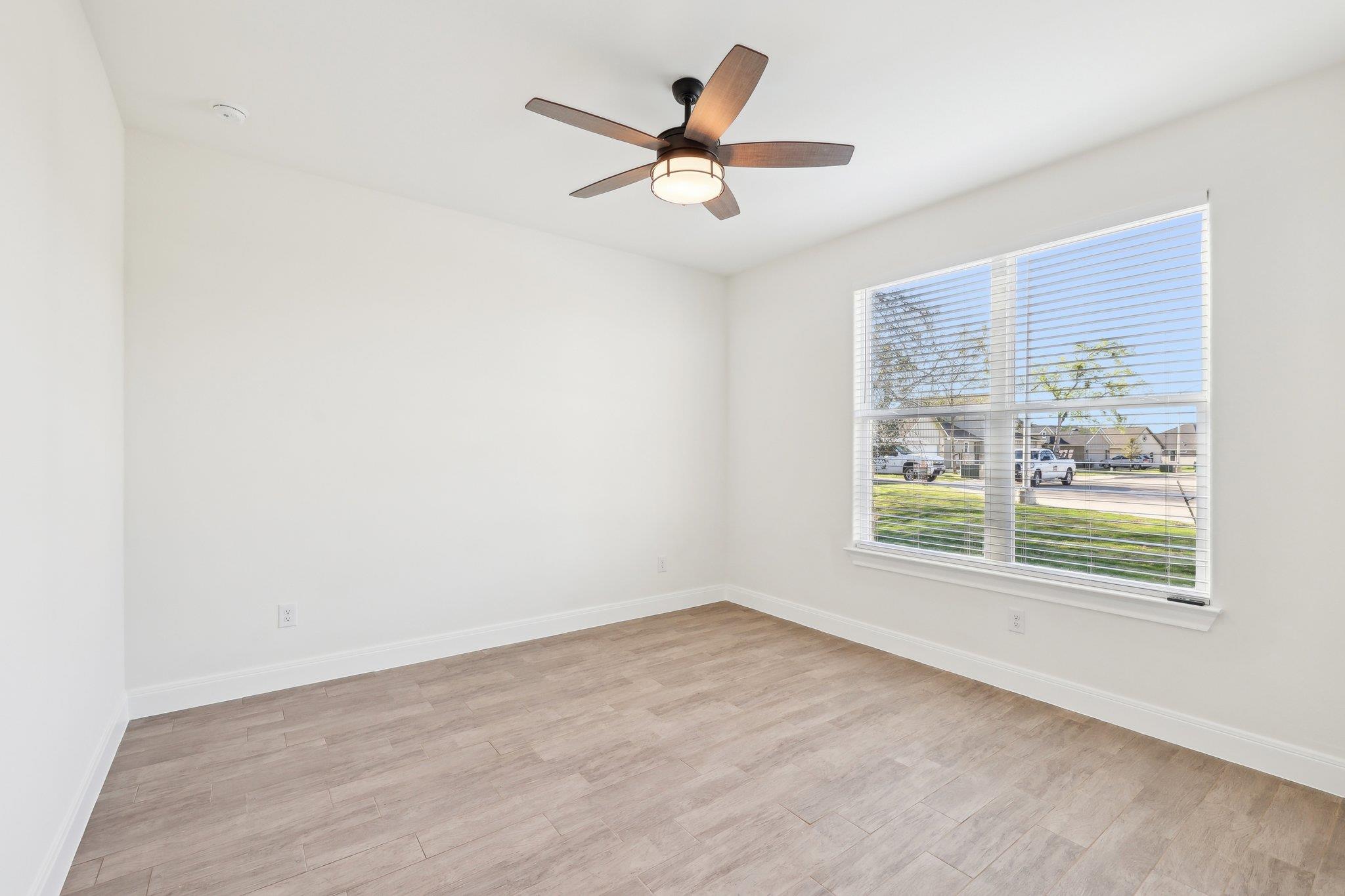 129 Callie St Property Photo 32