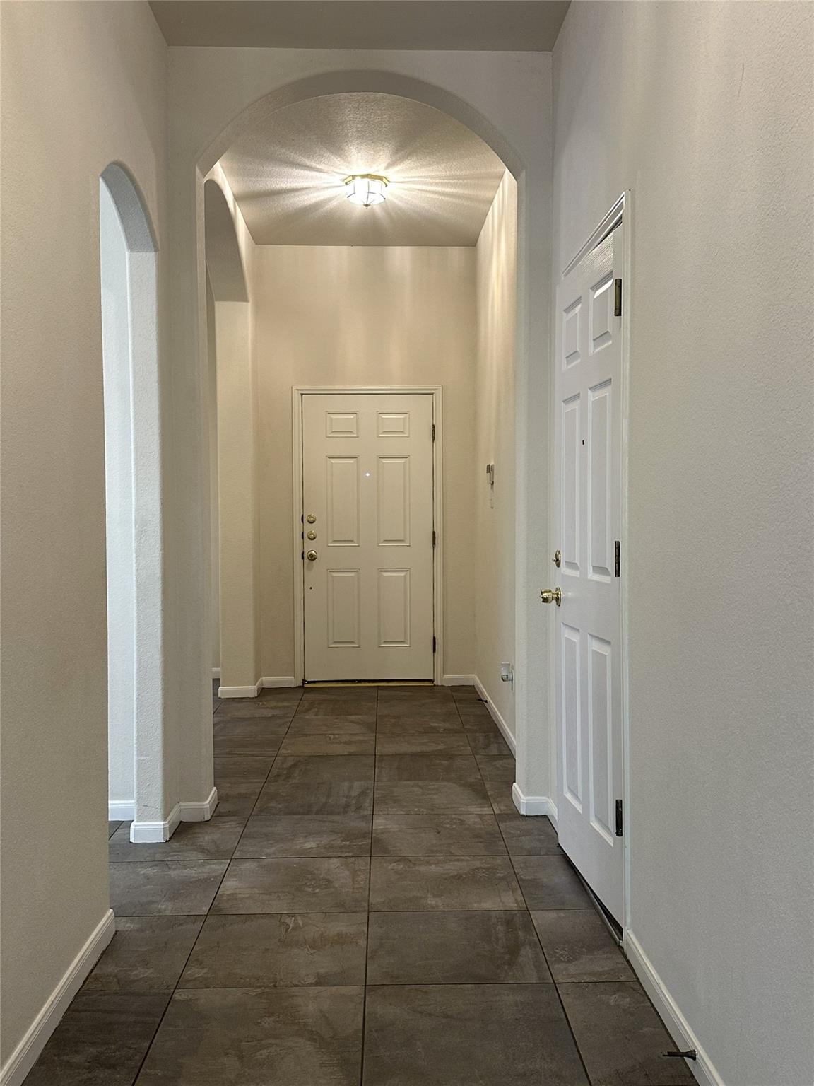 722 Ranier Ln Property Photo 2