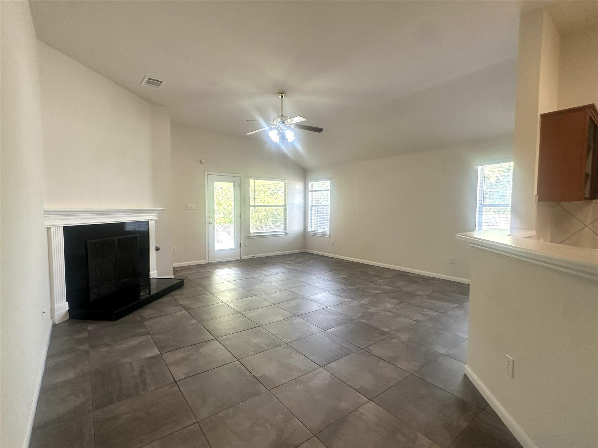 722 Ranier Ln Property Photo 6