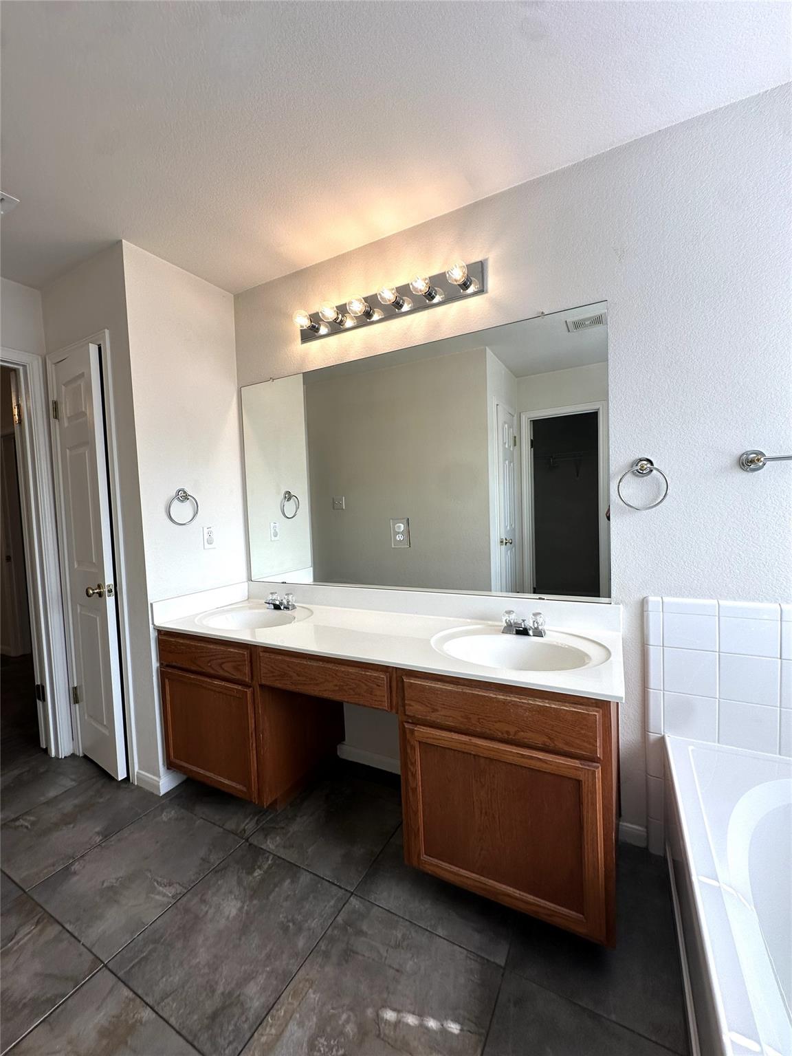 722 Ranier Ln Property Photo 11