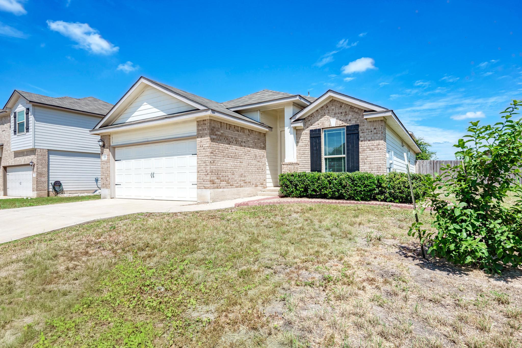 209 Forest Moon Ln Property Photo 1