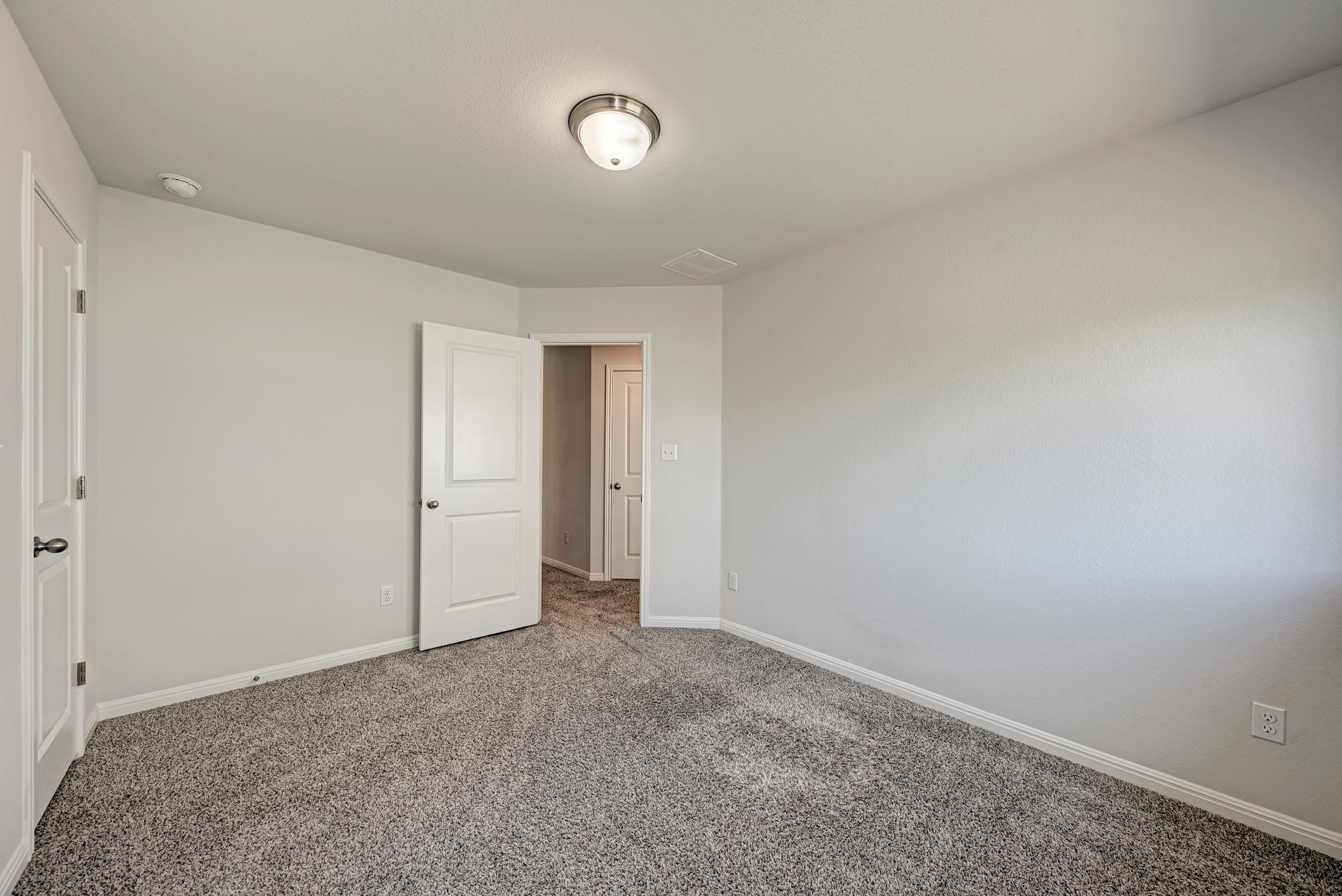 209 Forest Moon Ln Property Photo 32