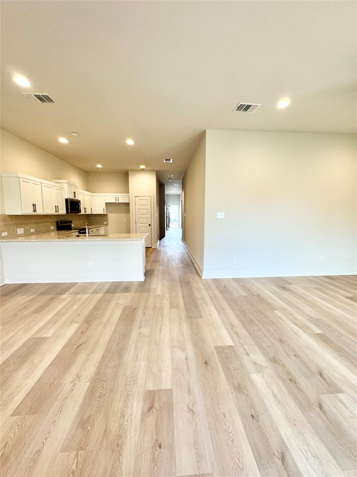 108 Zayd Ct #b Property Photo 6