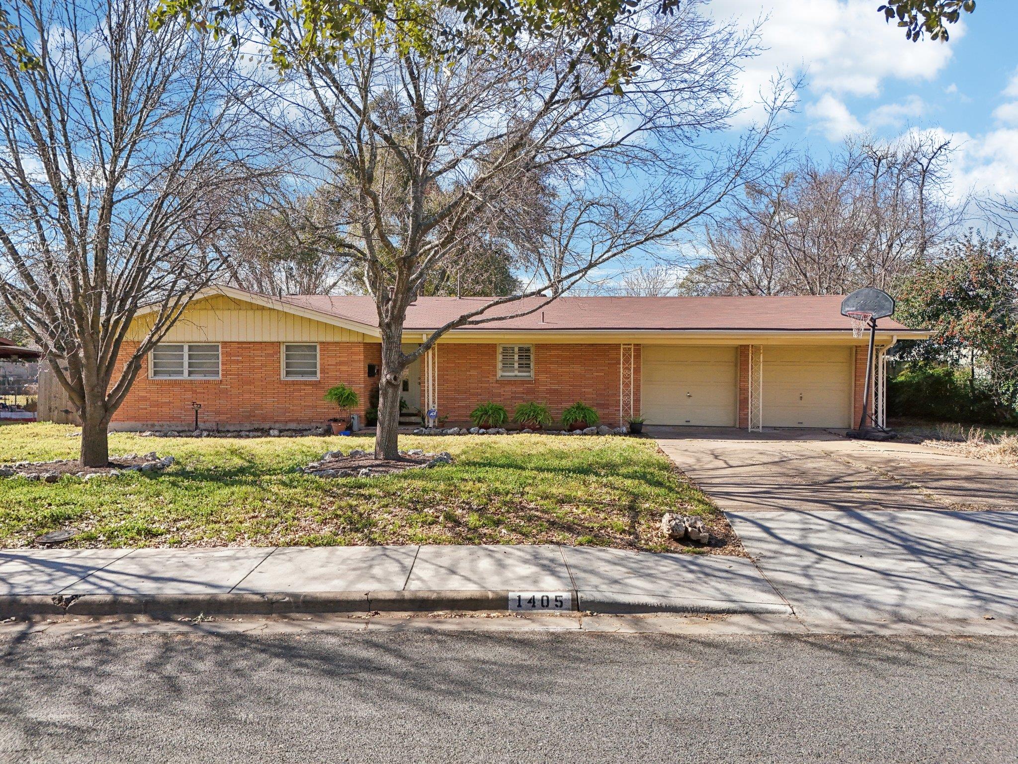 1405 Ridgehaven Dr Property Photo
