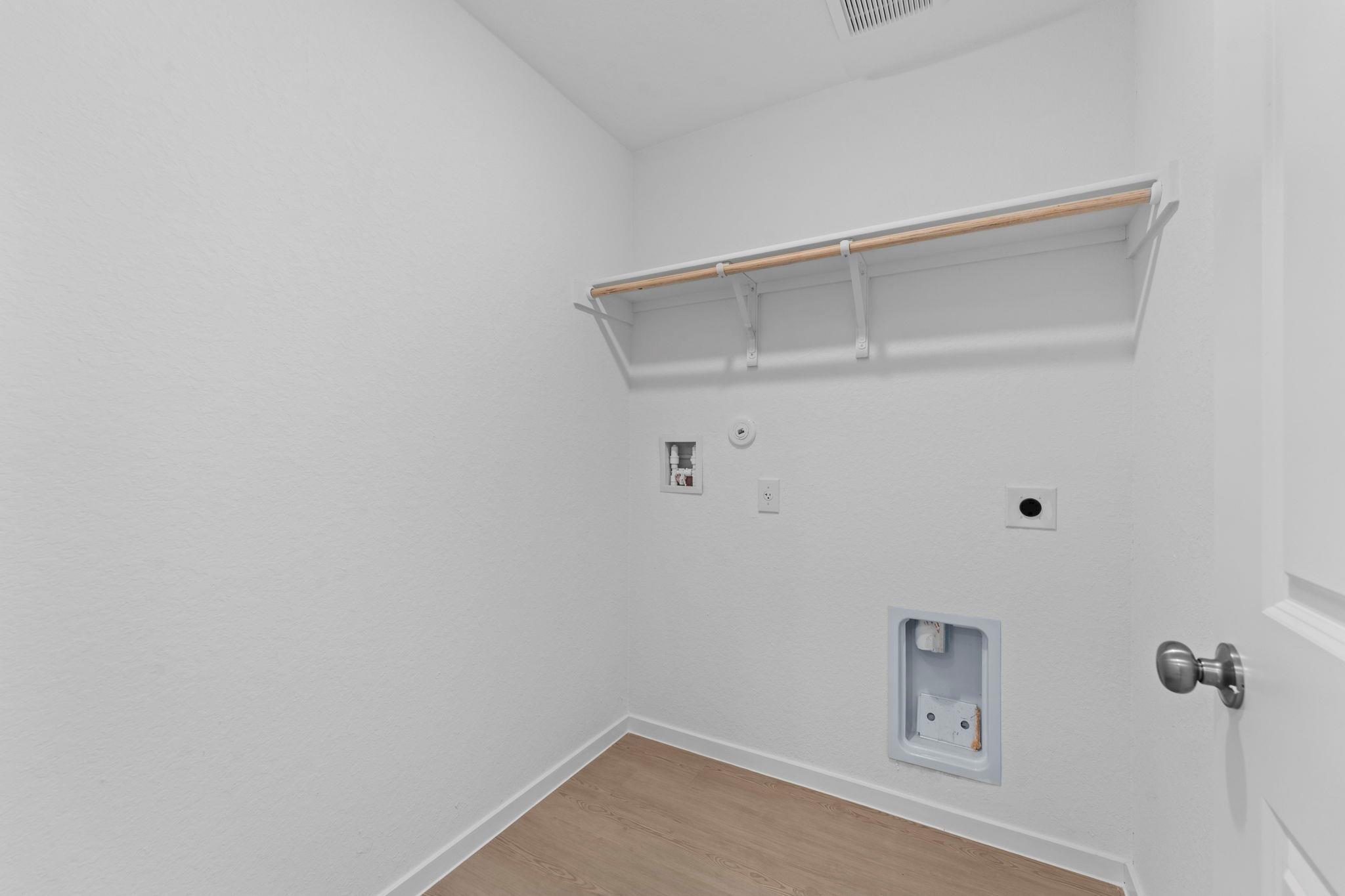 112 Ellendale Pl Property Photo 3