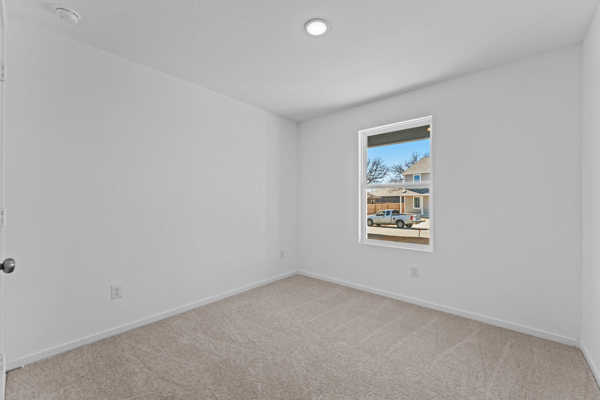 112 Ellendale Pl Property Photo 4