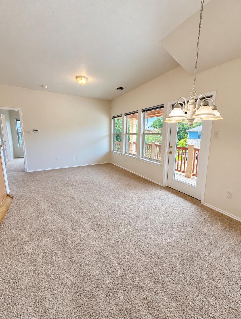 1481 E Old Settlers Blvd #901 Property Photo 4