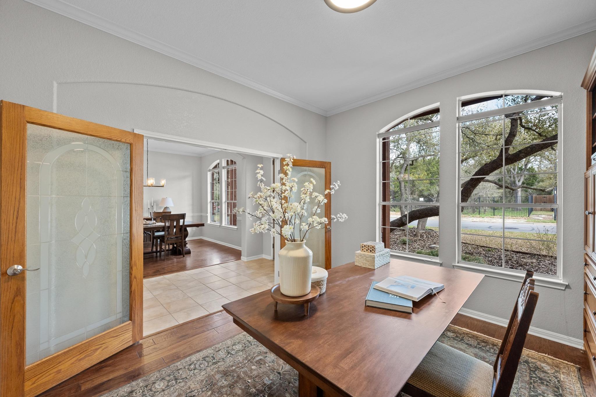 7033 Viridian Ln Property Photo 8