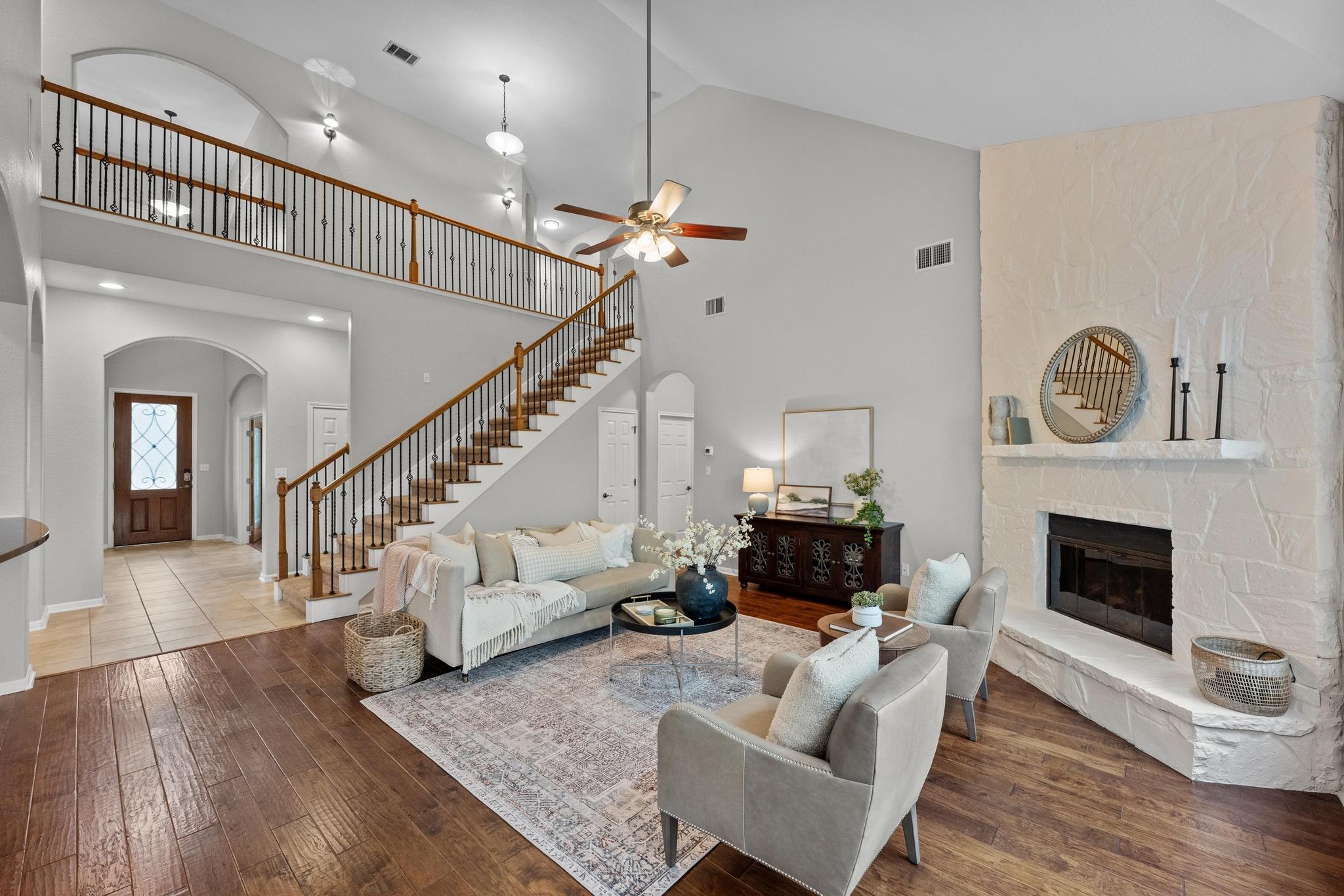 7033 Viridian Ln Property Photo 9
