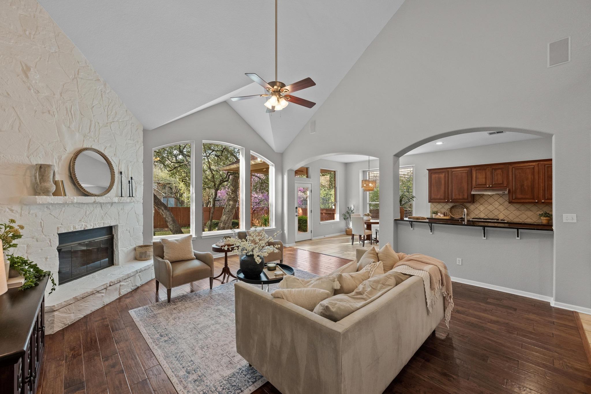 7033 Viridian Ln Property Photo 10