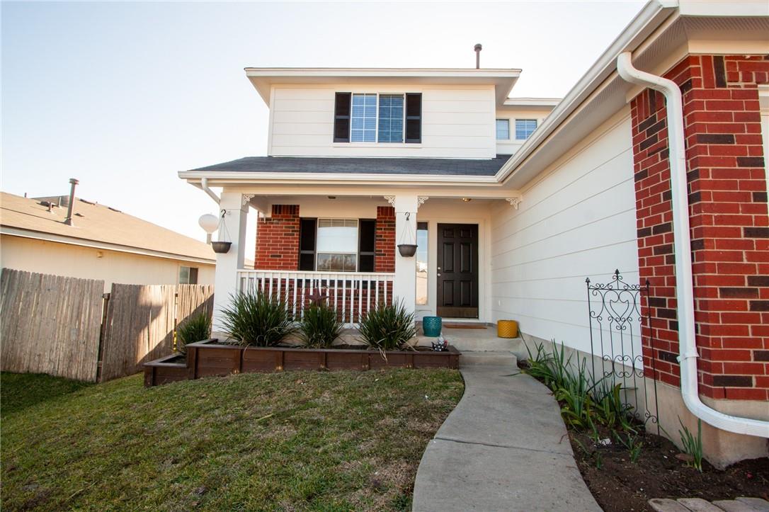 15207 Bullace St Property Photo