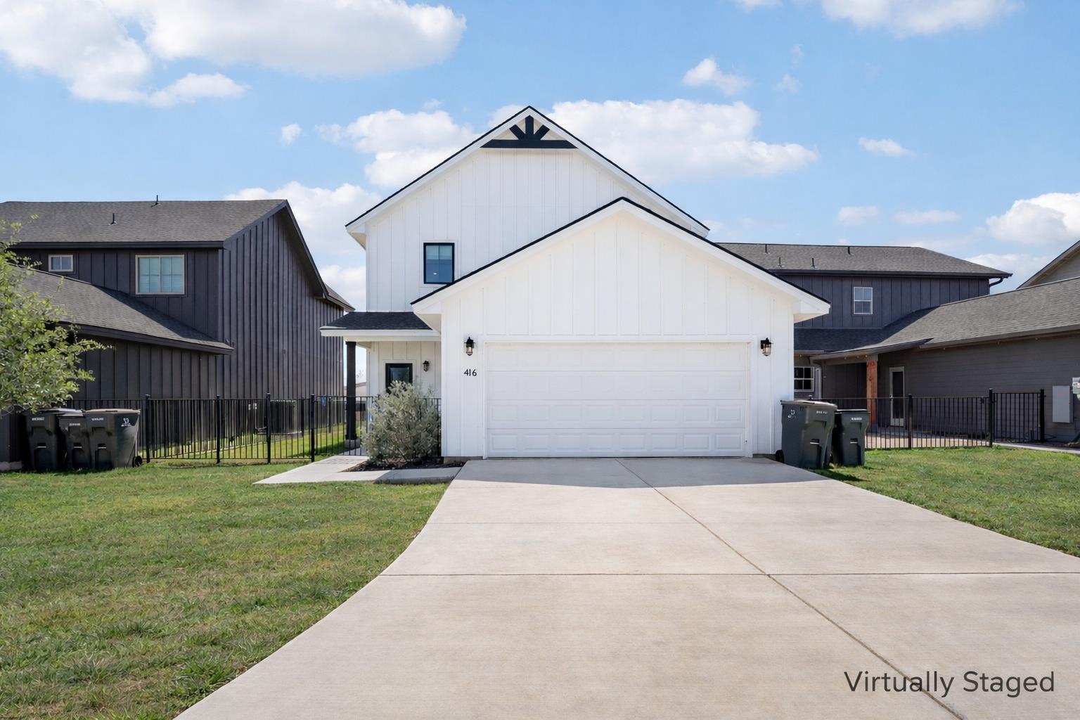 416 Stagecoach Trl Property Photo 1