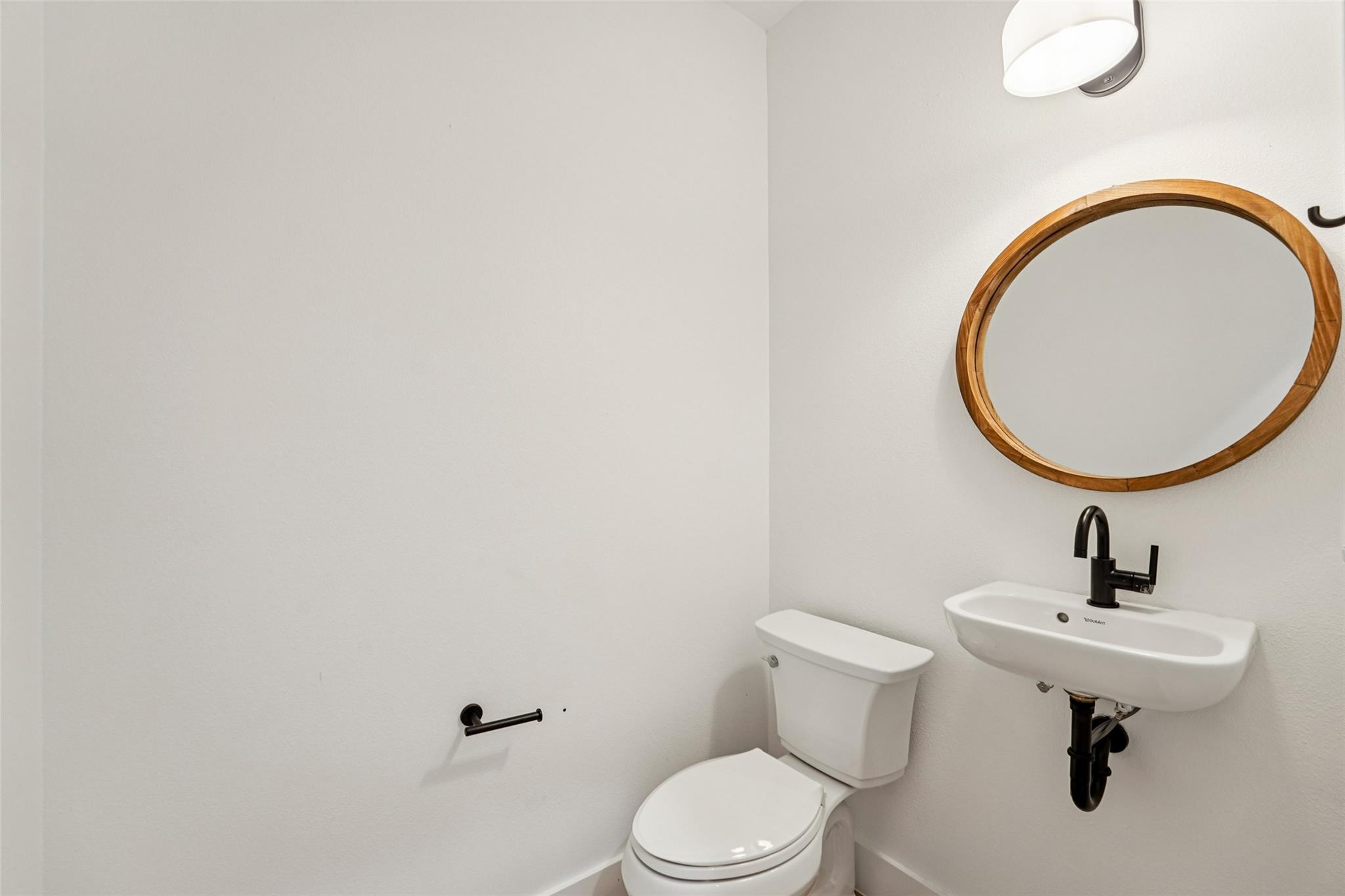 416 Stagecoach Trl Property Photo 12