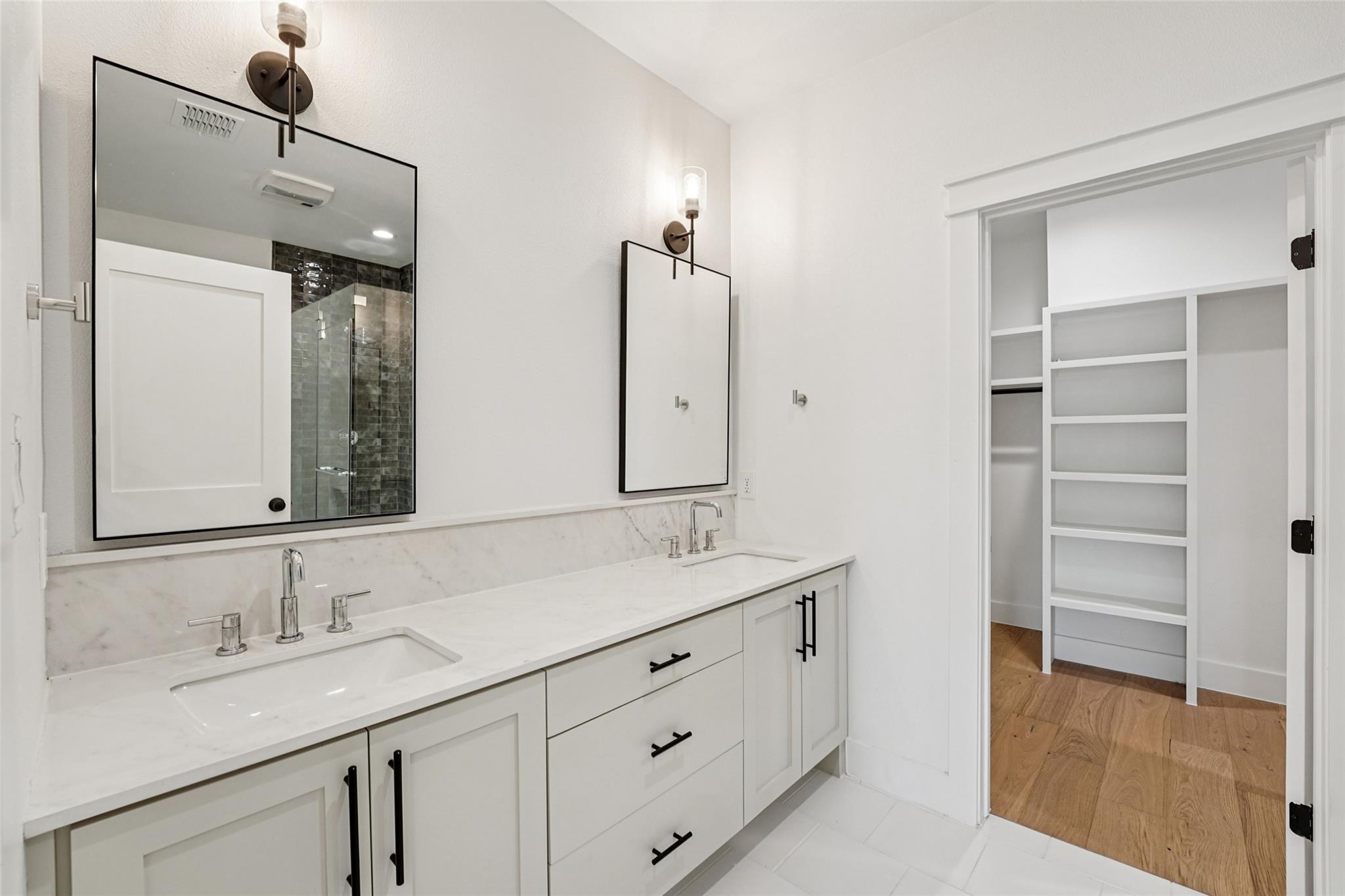 416 Stagecoach Trl Property Photo 16