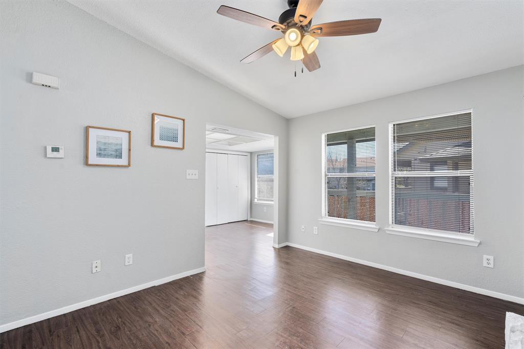 1703 Rawhide Loop Property Photo 4