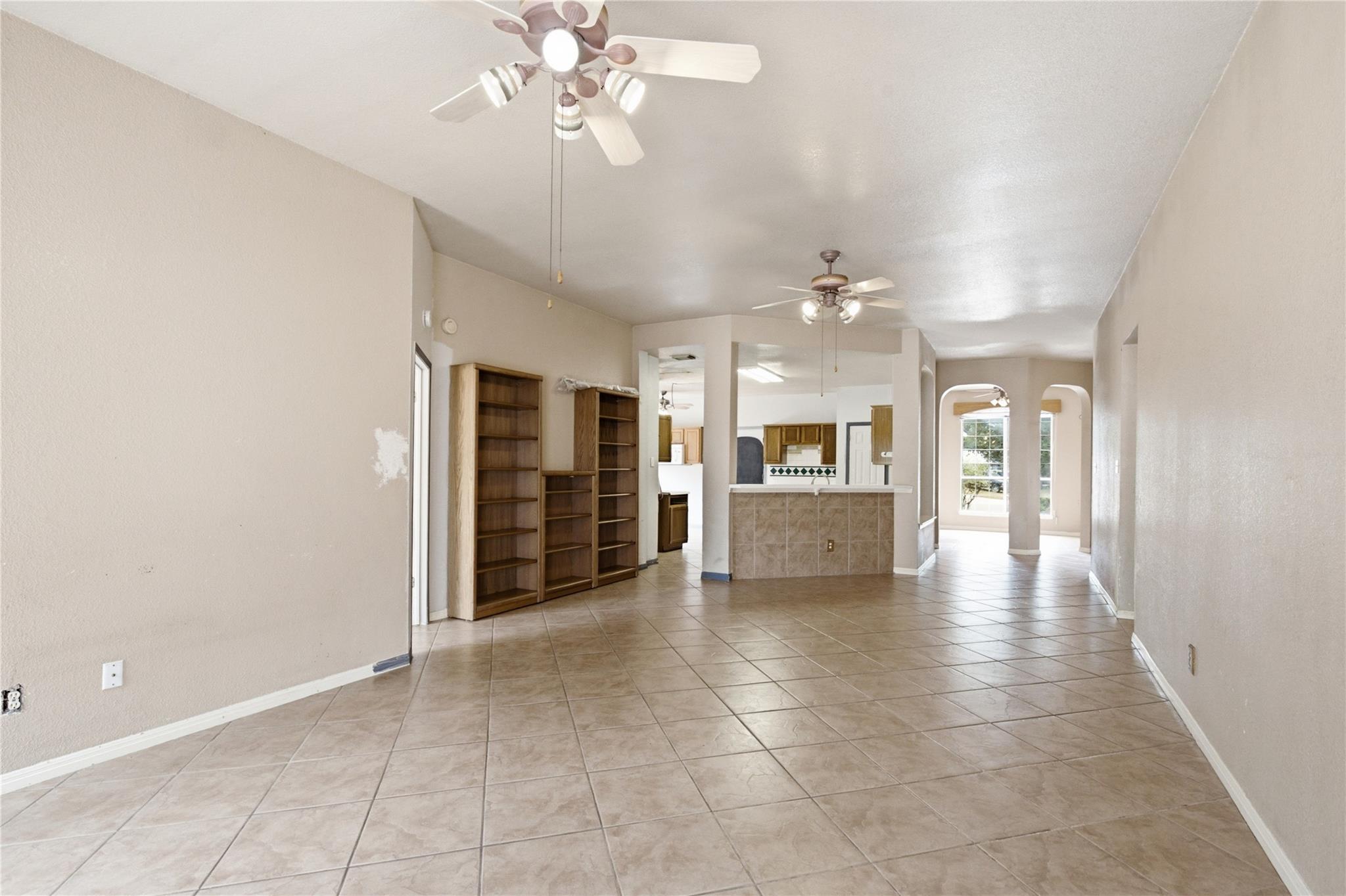 801 Lawmans Ct Property Photo 8