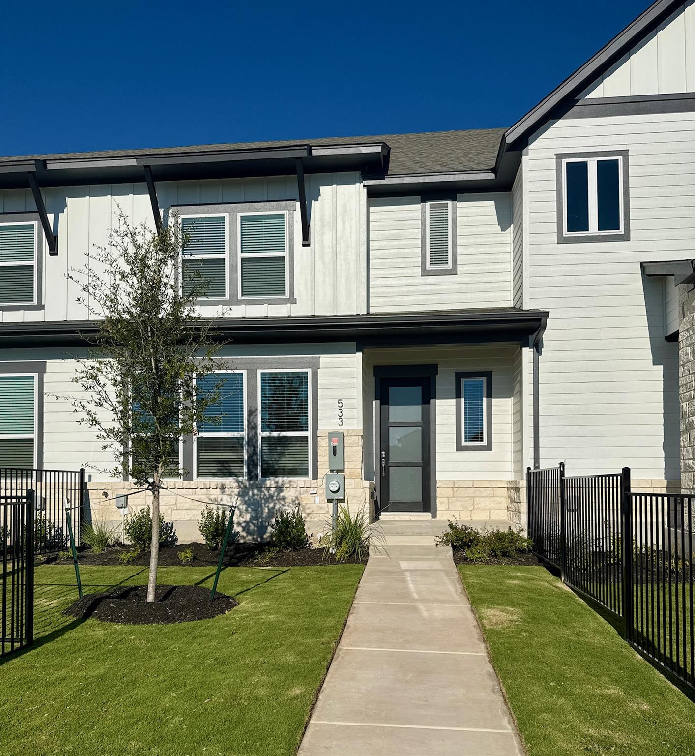 533 Emory Crossing Blvd Property Photo 1