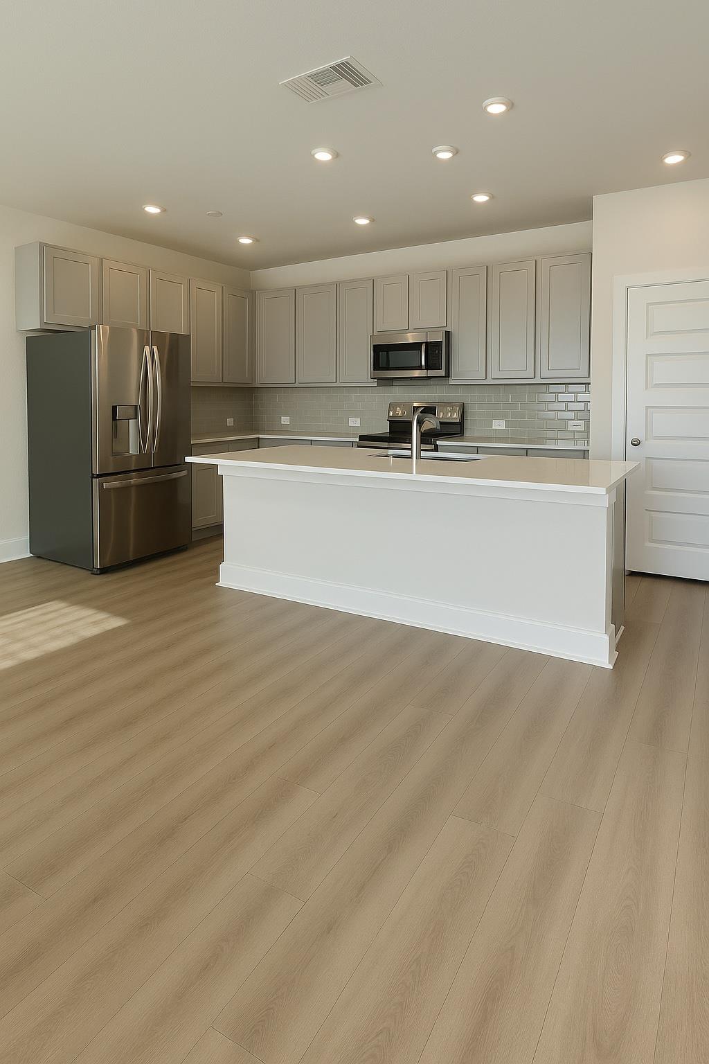 533 Emory Crossing Blvd Property Photo 10