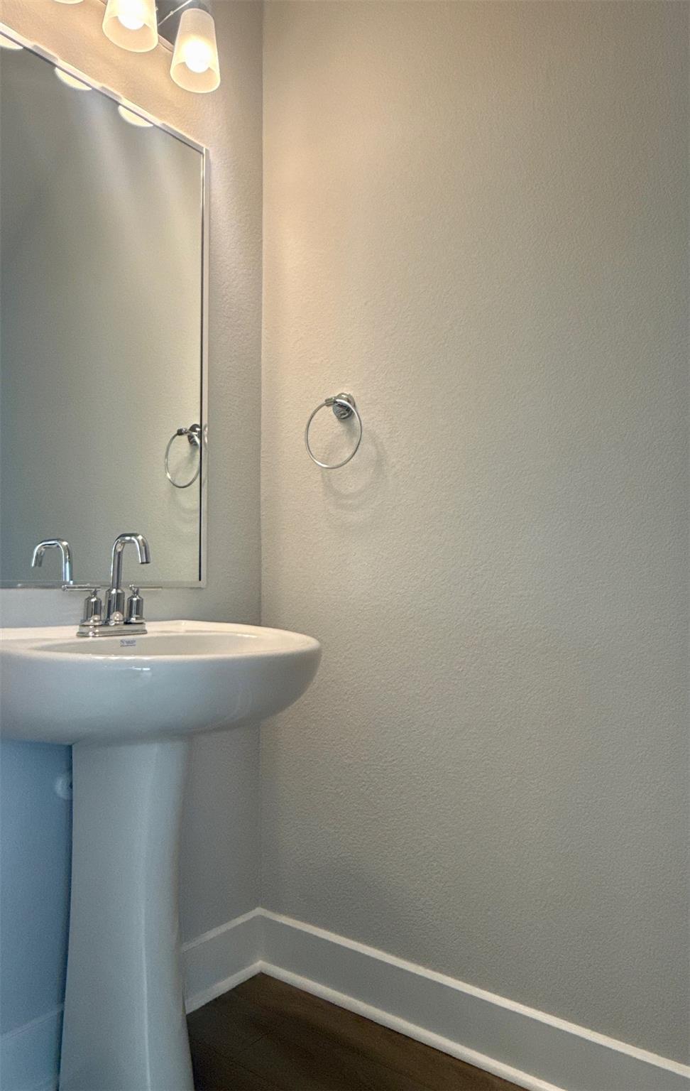 533 Emory Crossing Blvd Property Photo 14