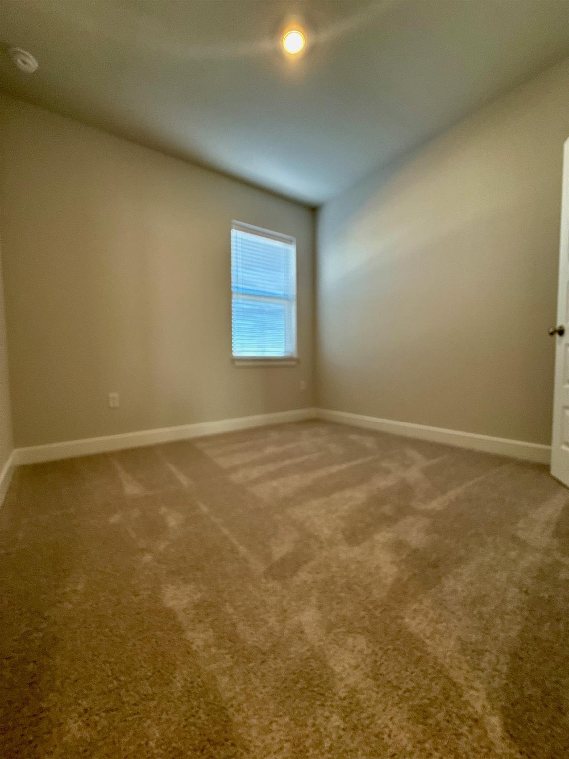 533 Emory Crossing Blvd Property Photo 21