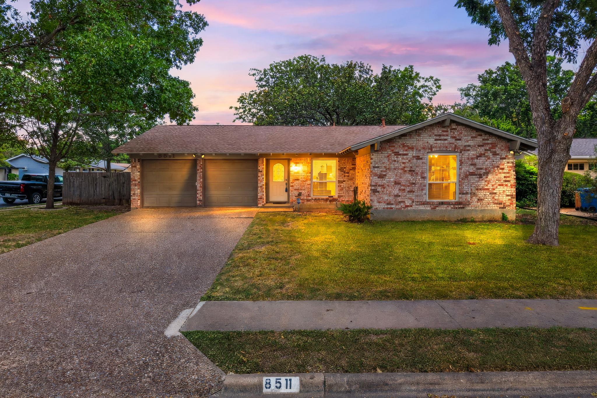 8511 Daleview Dr Property Photo 1