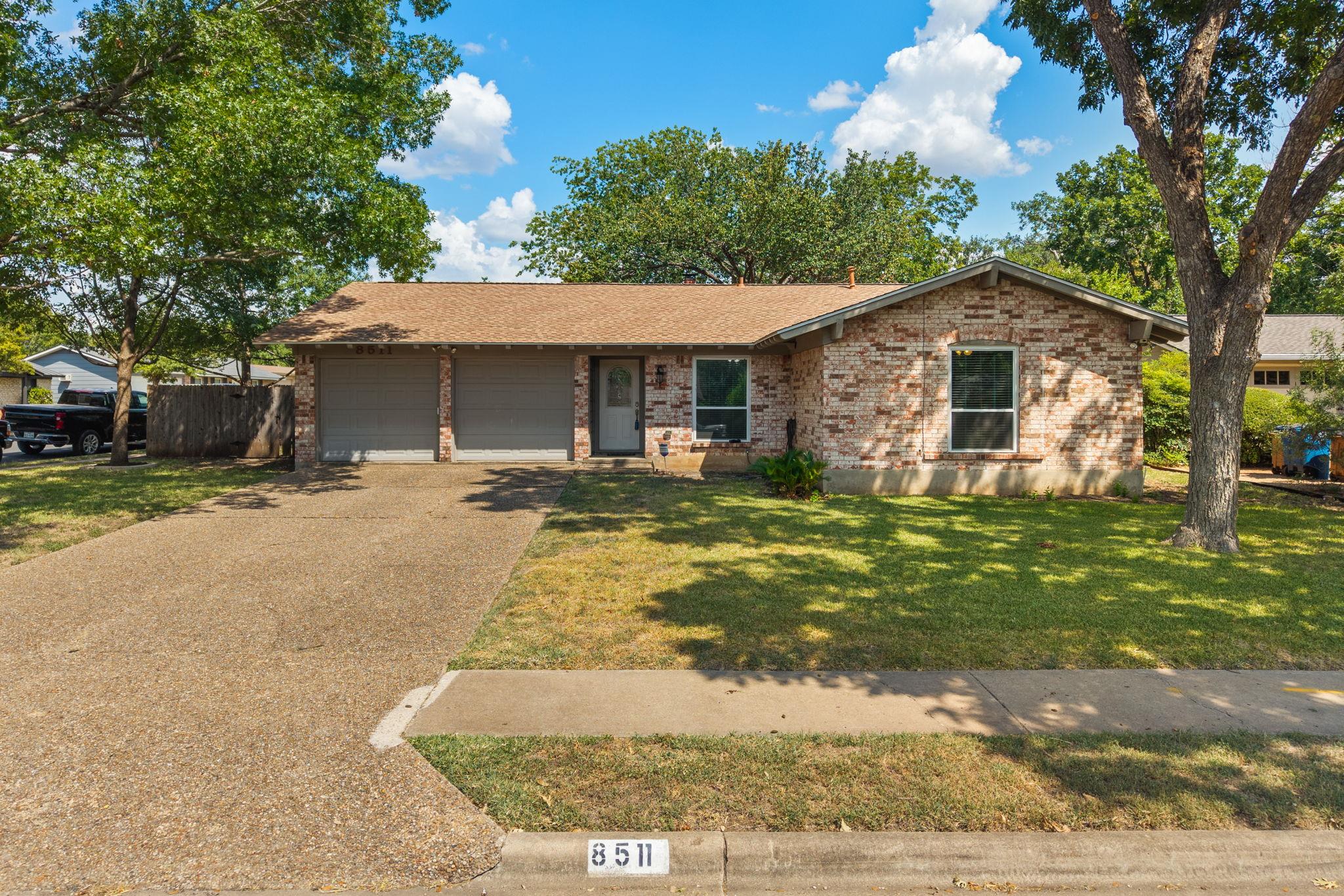 8511 Daleview Dr Property Photo 2