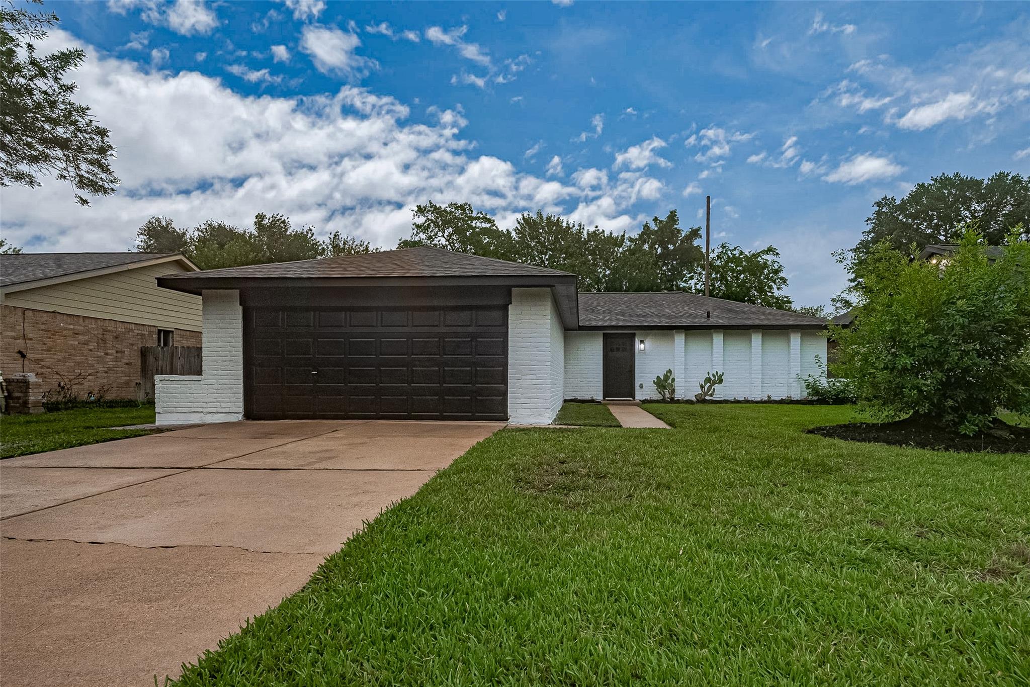 7614 Andiron Cir