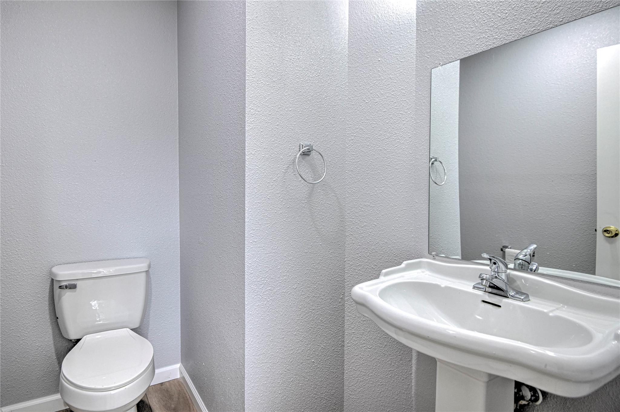 7720 Honeysuckle Dr Property Photo 24