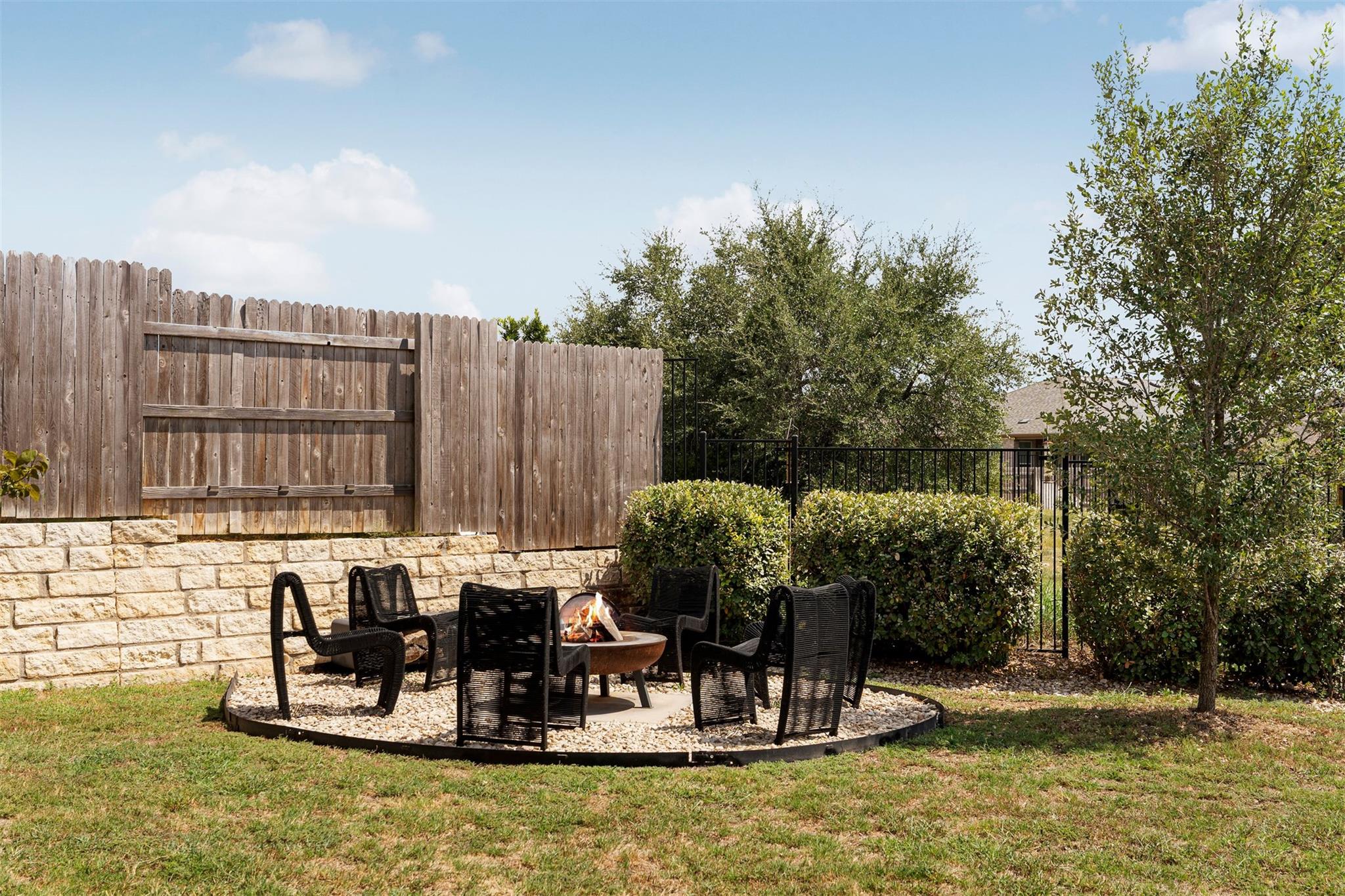430 Barnhill Loop Property Photo 9