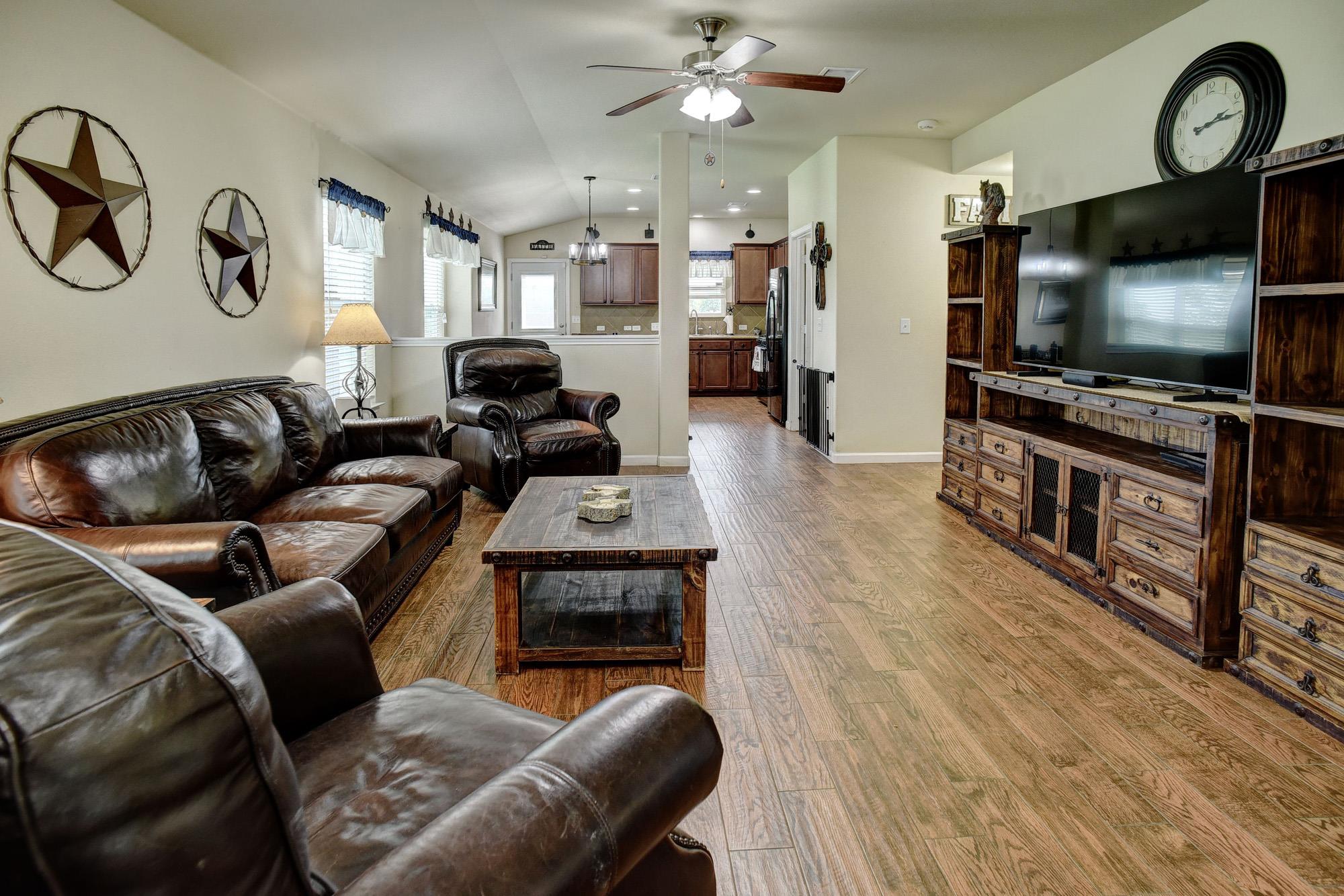 409 S. Hunting Lodge Ln Property Photo 8