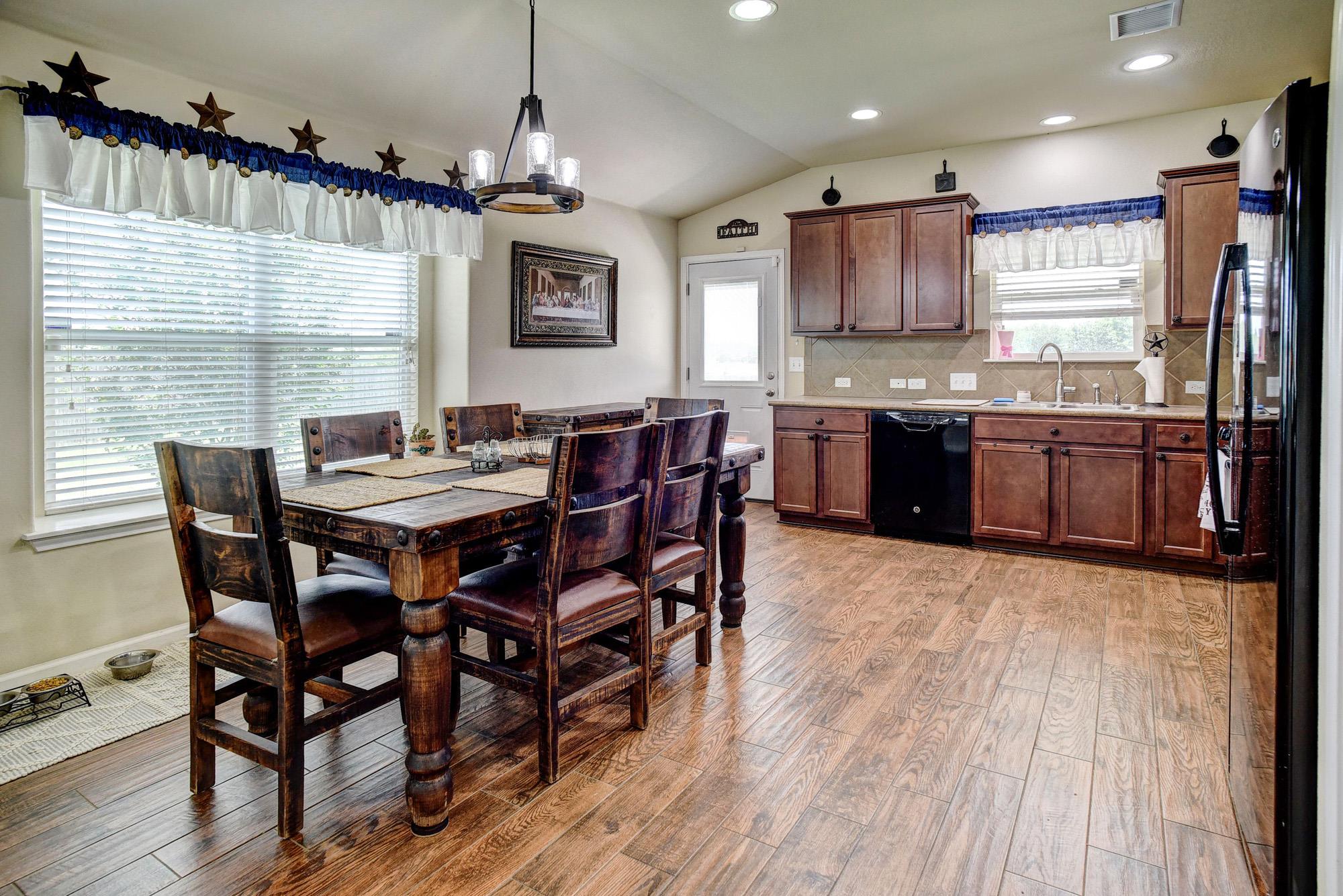 409 S. Hunting Lodge Ln Property Photo 16
