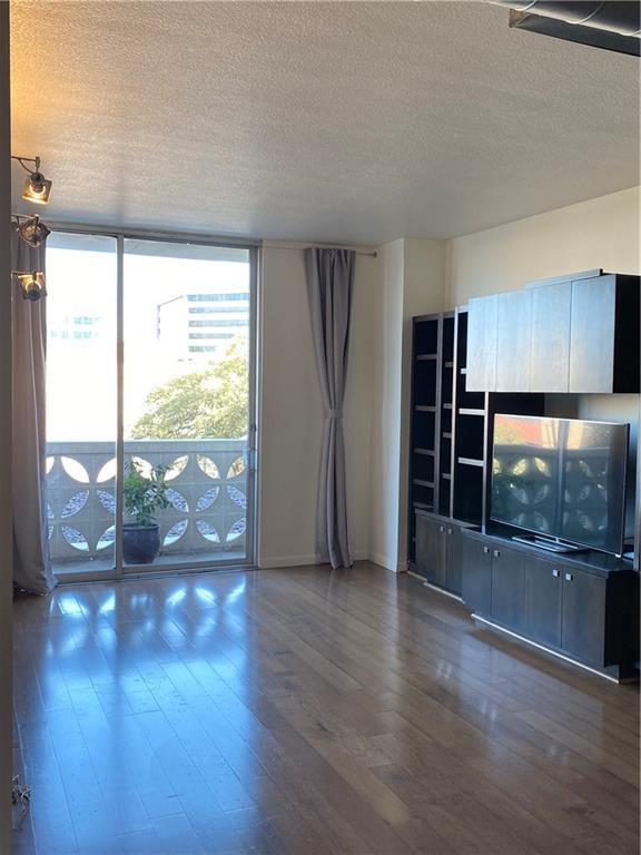 1801 Lavaca St #2g Property Photo 4